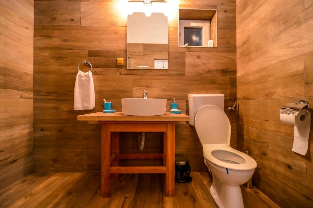 ATRIUM 24 Suite - Image 3