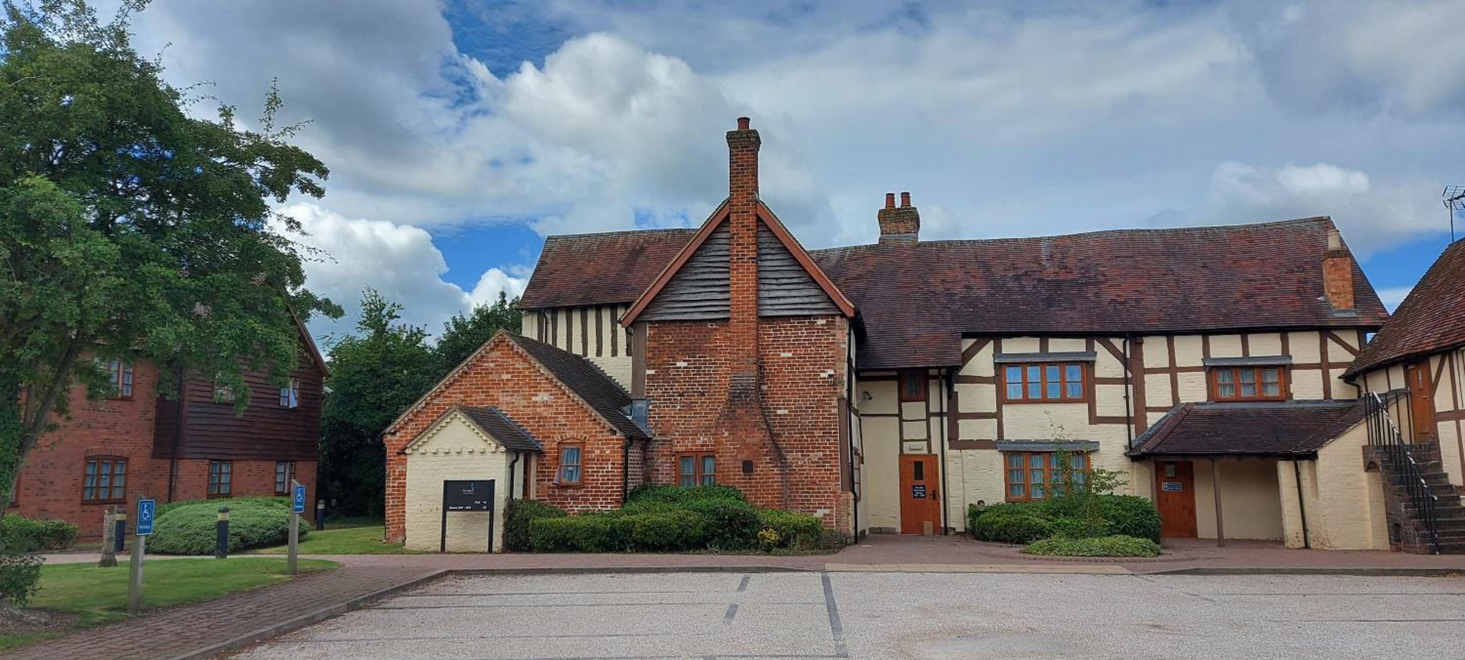 Hotel Meadow Farm Redditch by Marstons Inns - Image 1