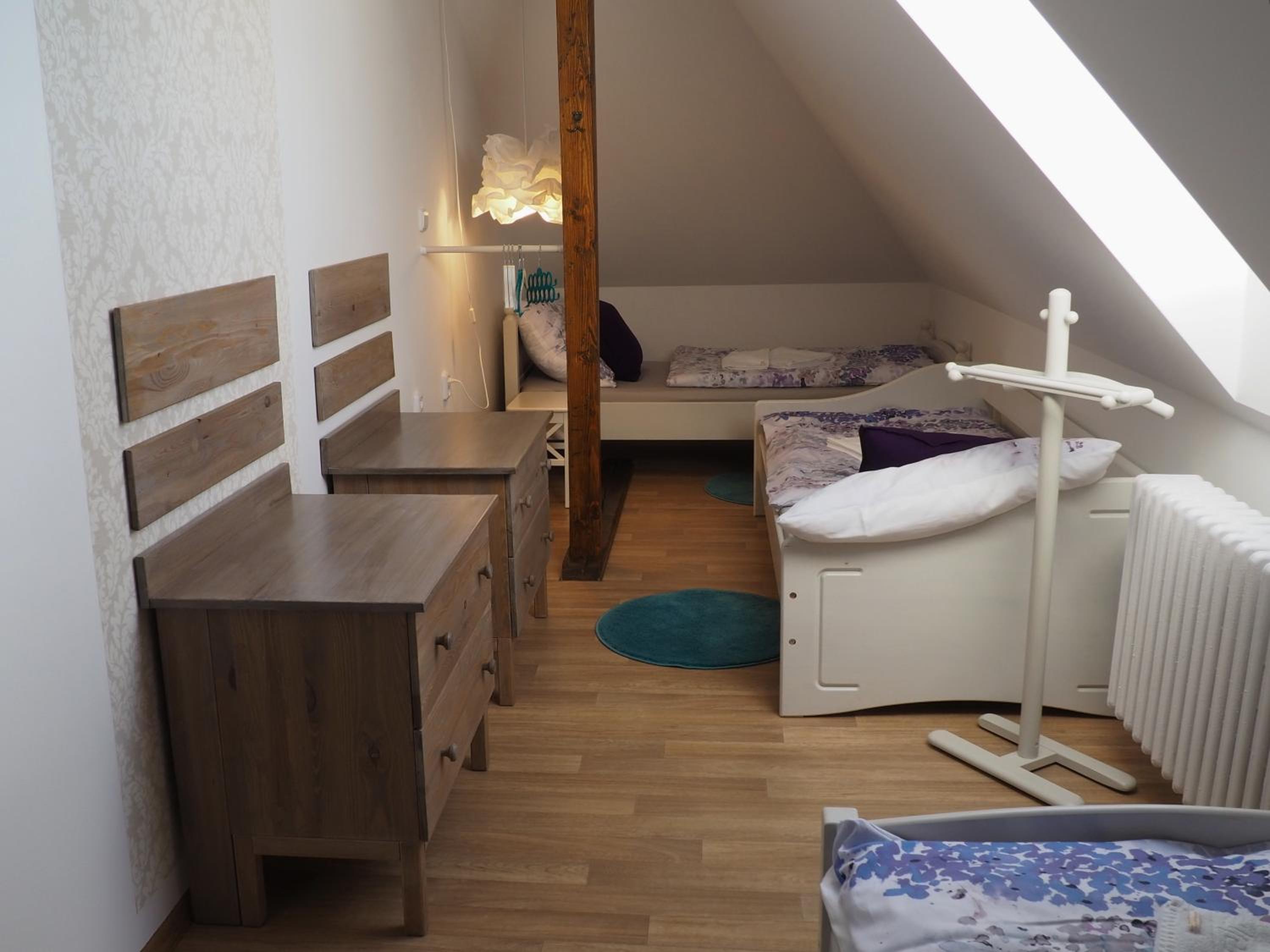 Apartmány U Václava - 7 minut od letiště Václava Havla - parkování zdarma