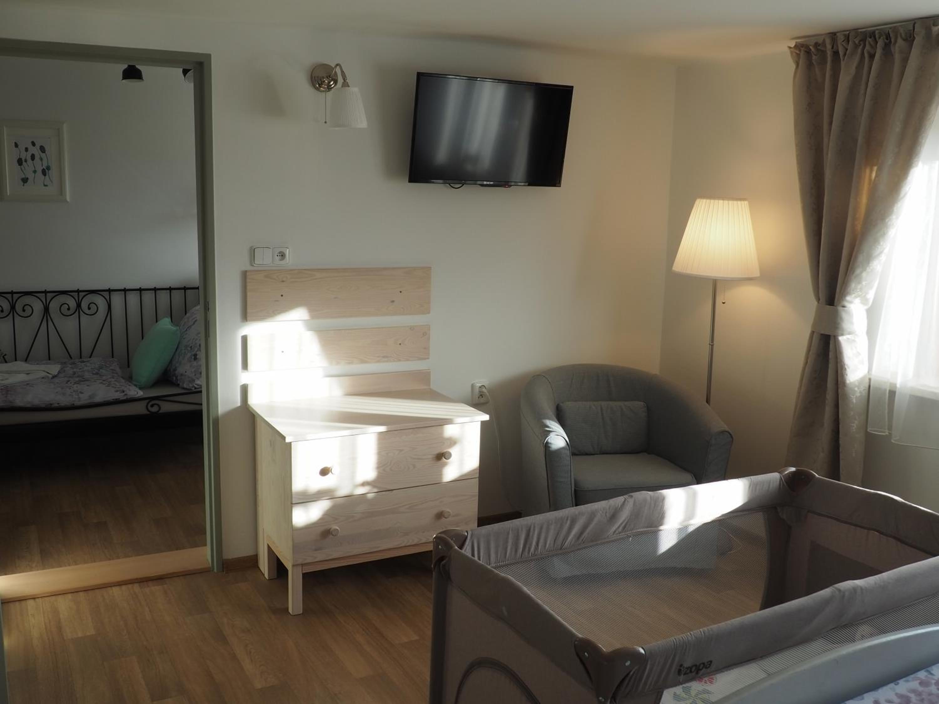 Apartmány U Václava - 7 minut od letiště Václava Havla - parkování zdarma