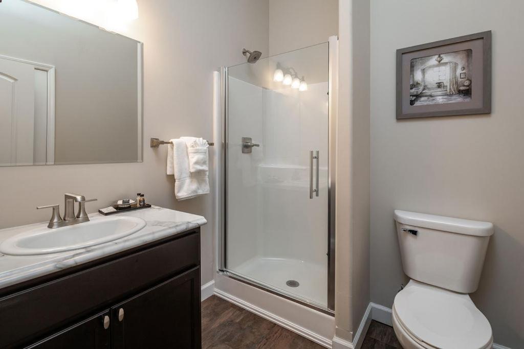 Harrison Vacations - D'Monaco Resort Condos on Table Rock Lake - Property Image 2