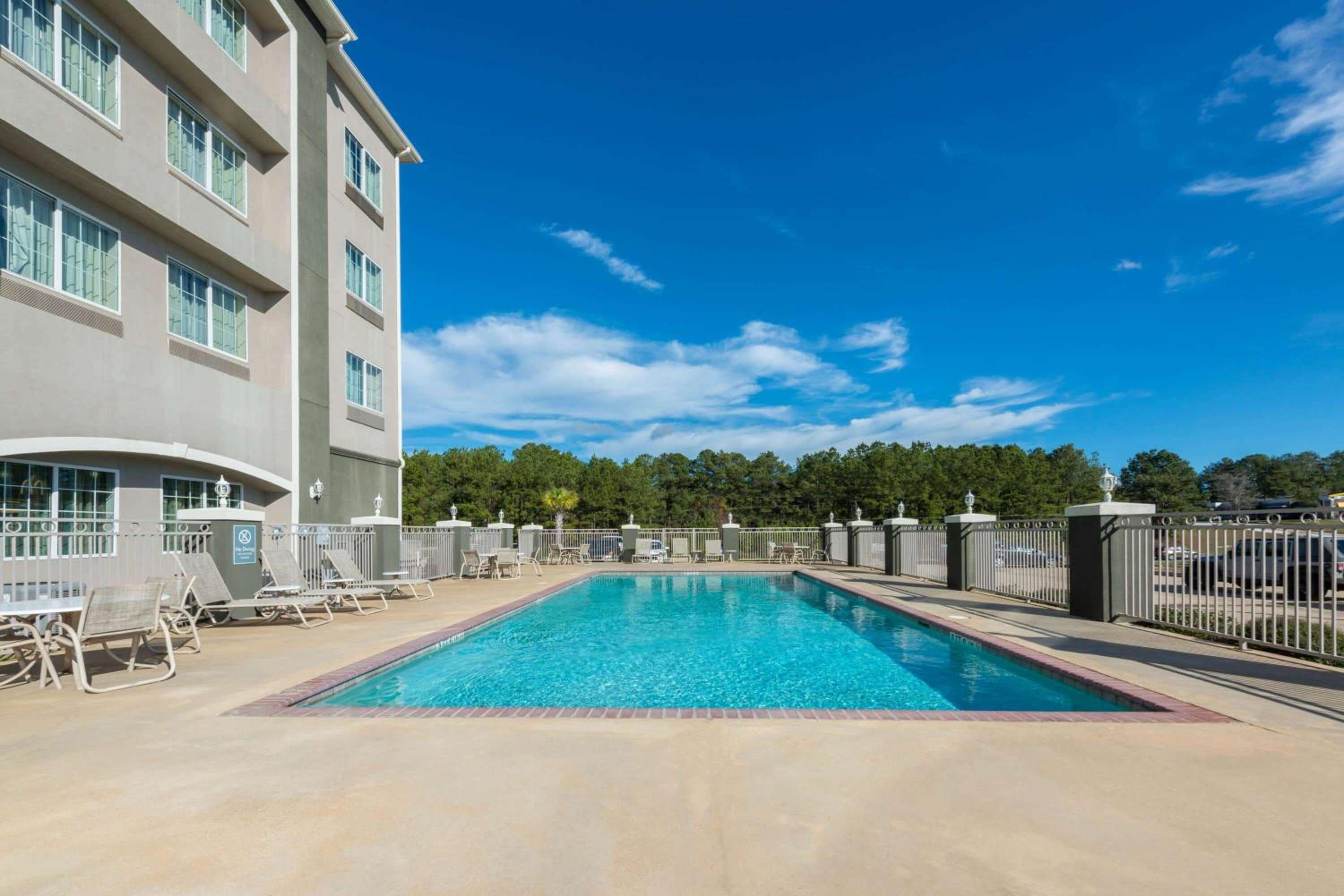 Leesville Vacations - La Quinta by Wyndham Leesville Ft. Polk - Property Image 7