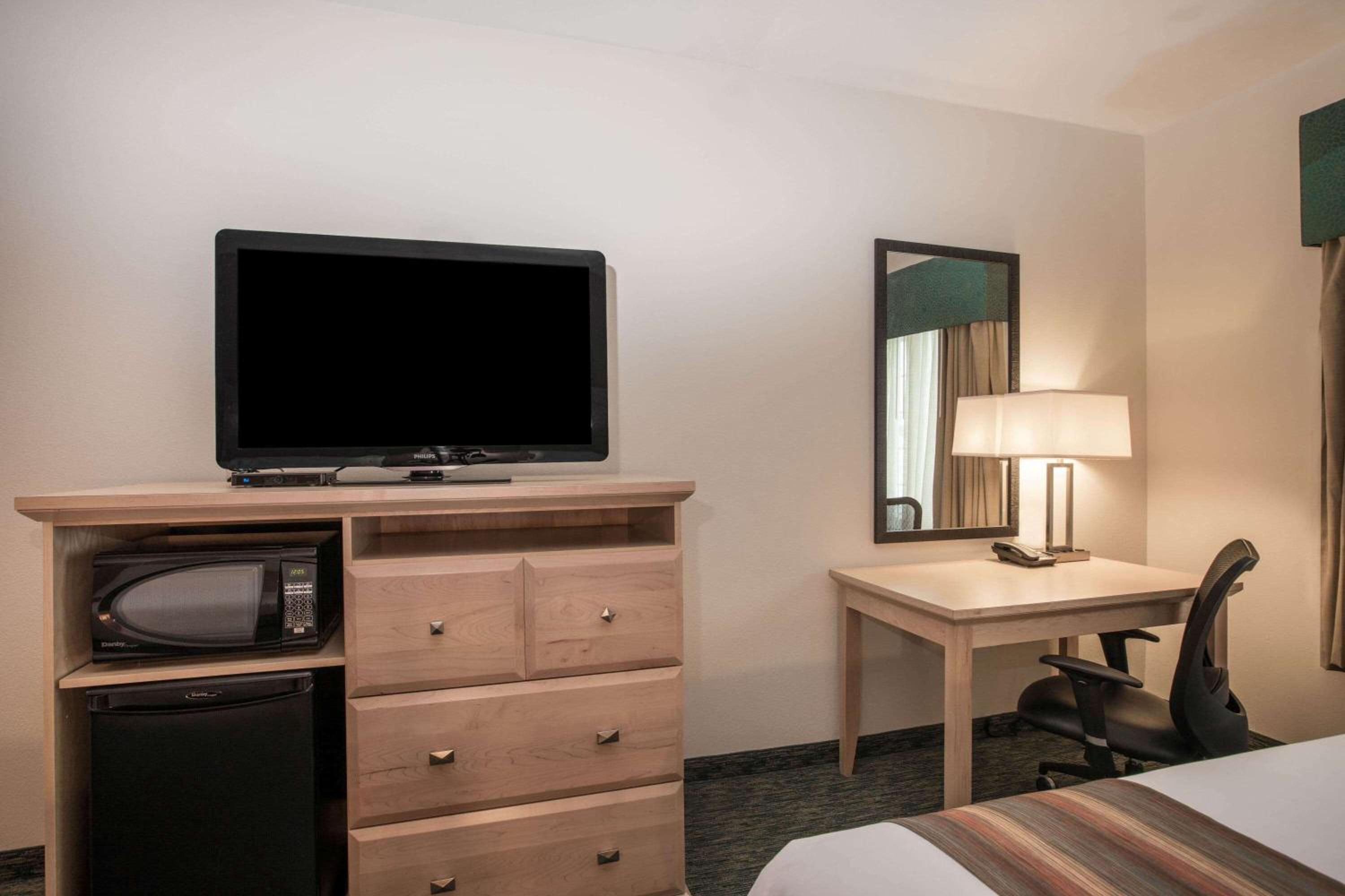 La Quinta by Wyndham Grand Forks