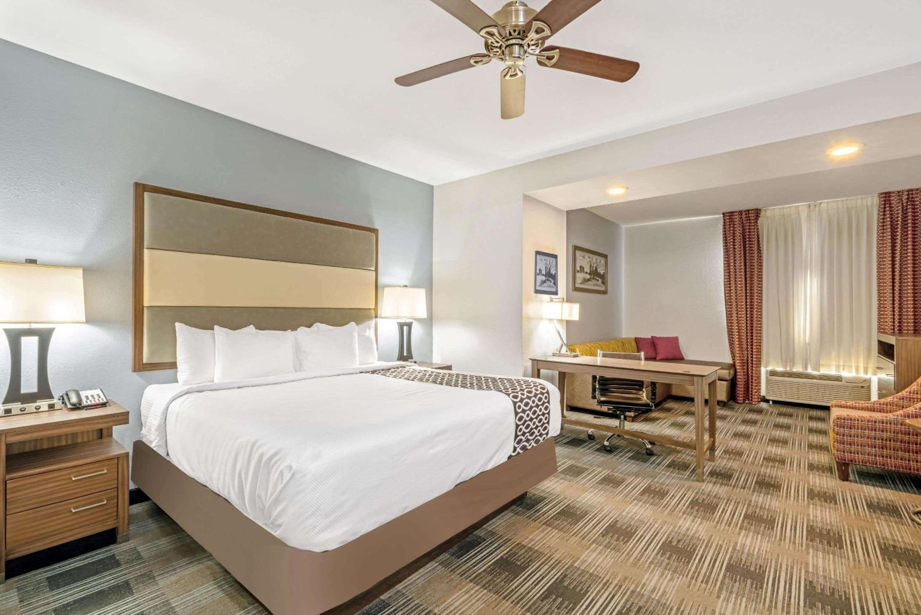 La Quinta by Wyndham Guthrie