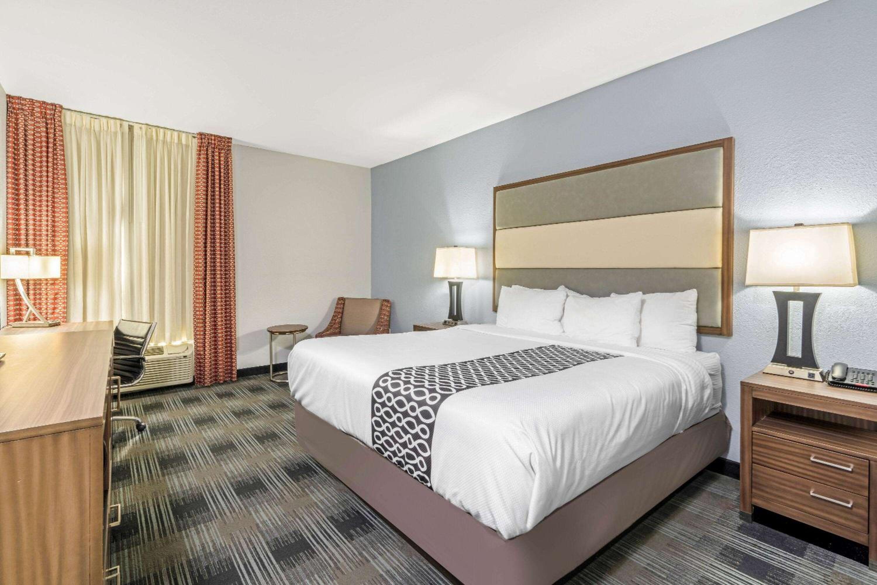 La Quinta by Wyndham Guthrie