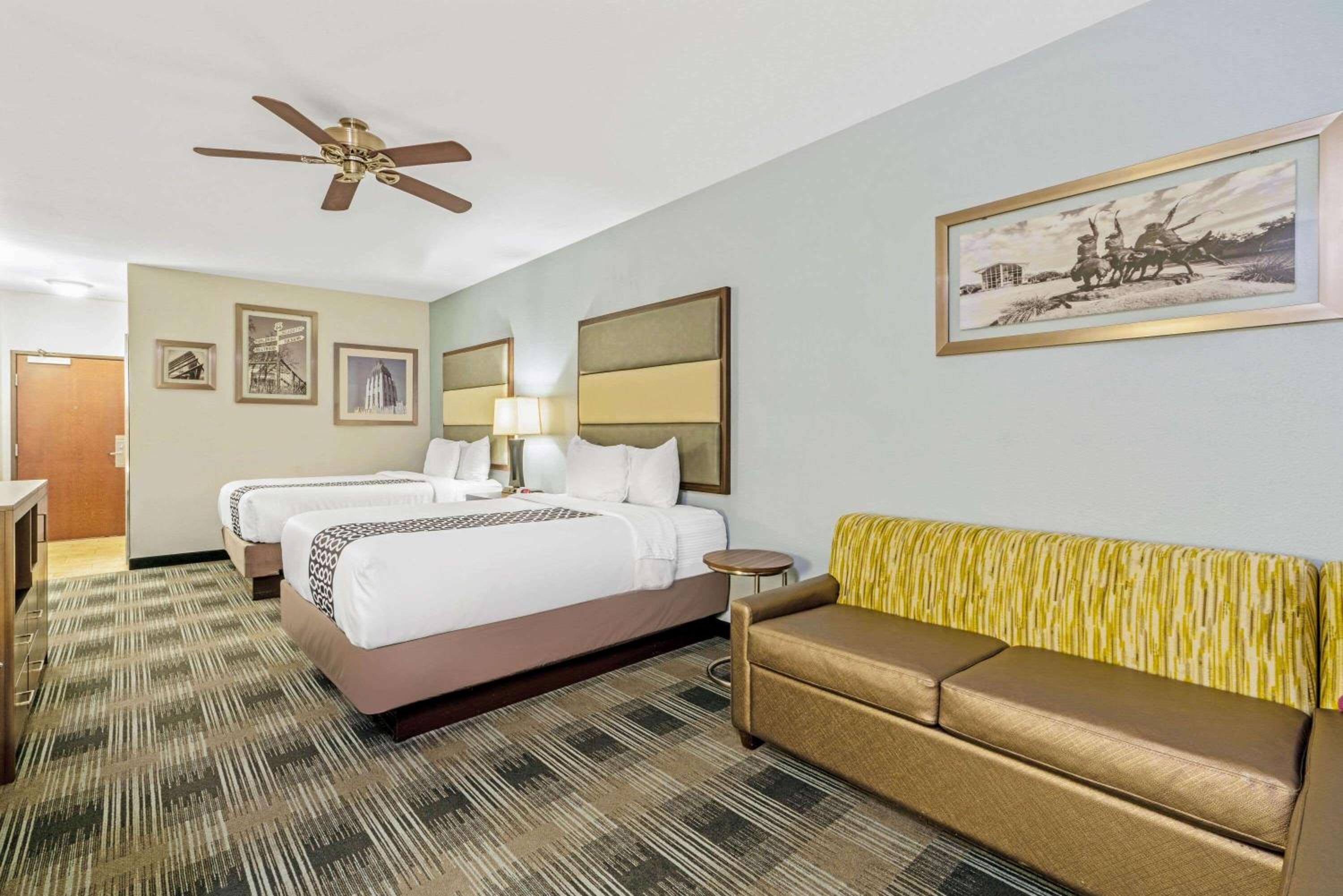 La Quinta by Wyndham Guthrie