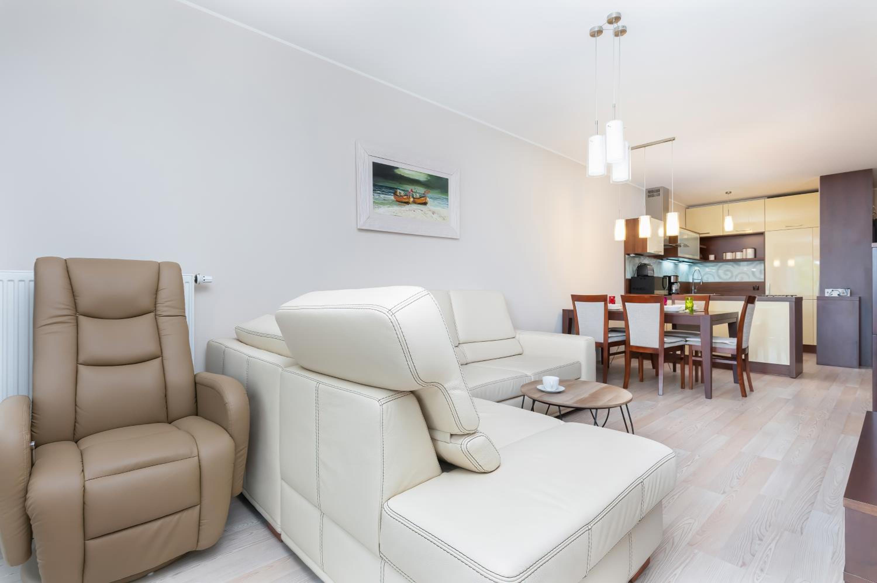 Jantar Apartamenty Residence Maritimo view 4