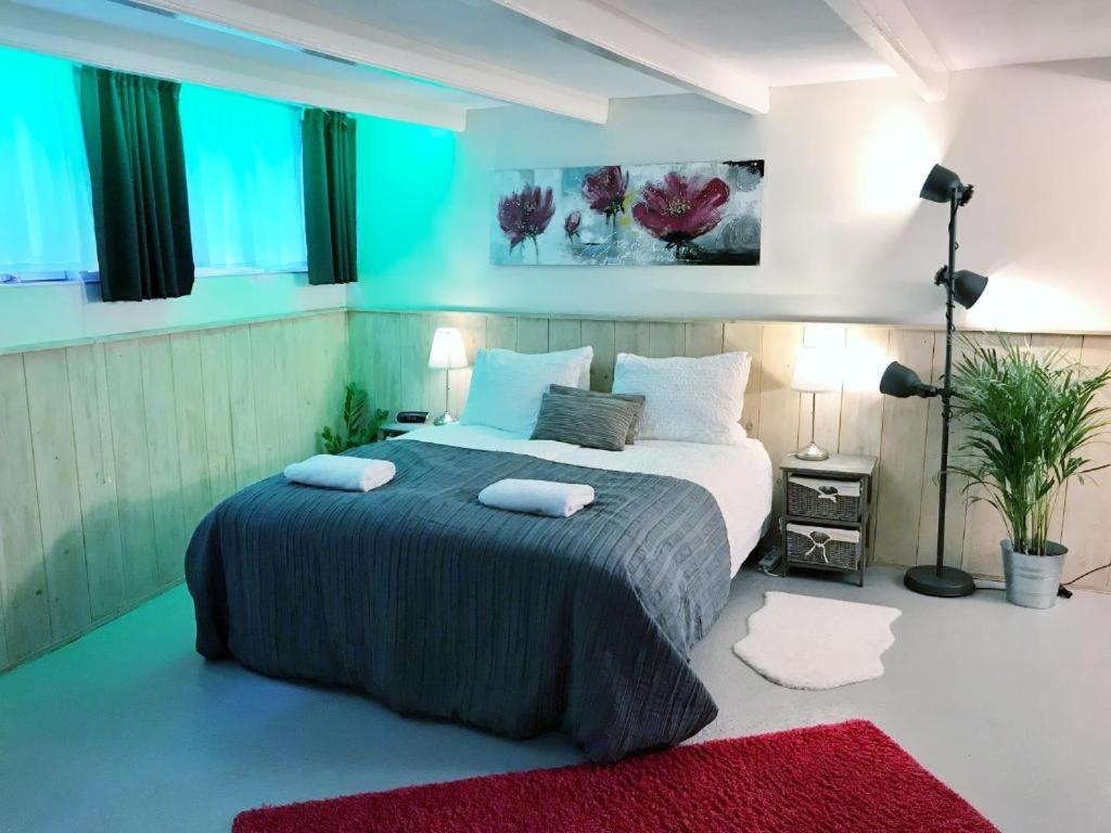 Amsterdam Home photo 1