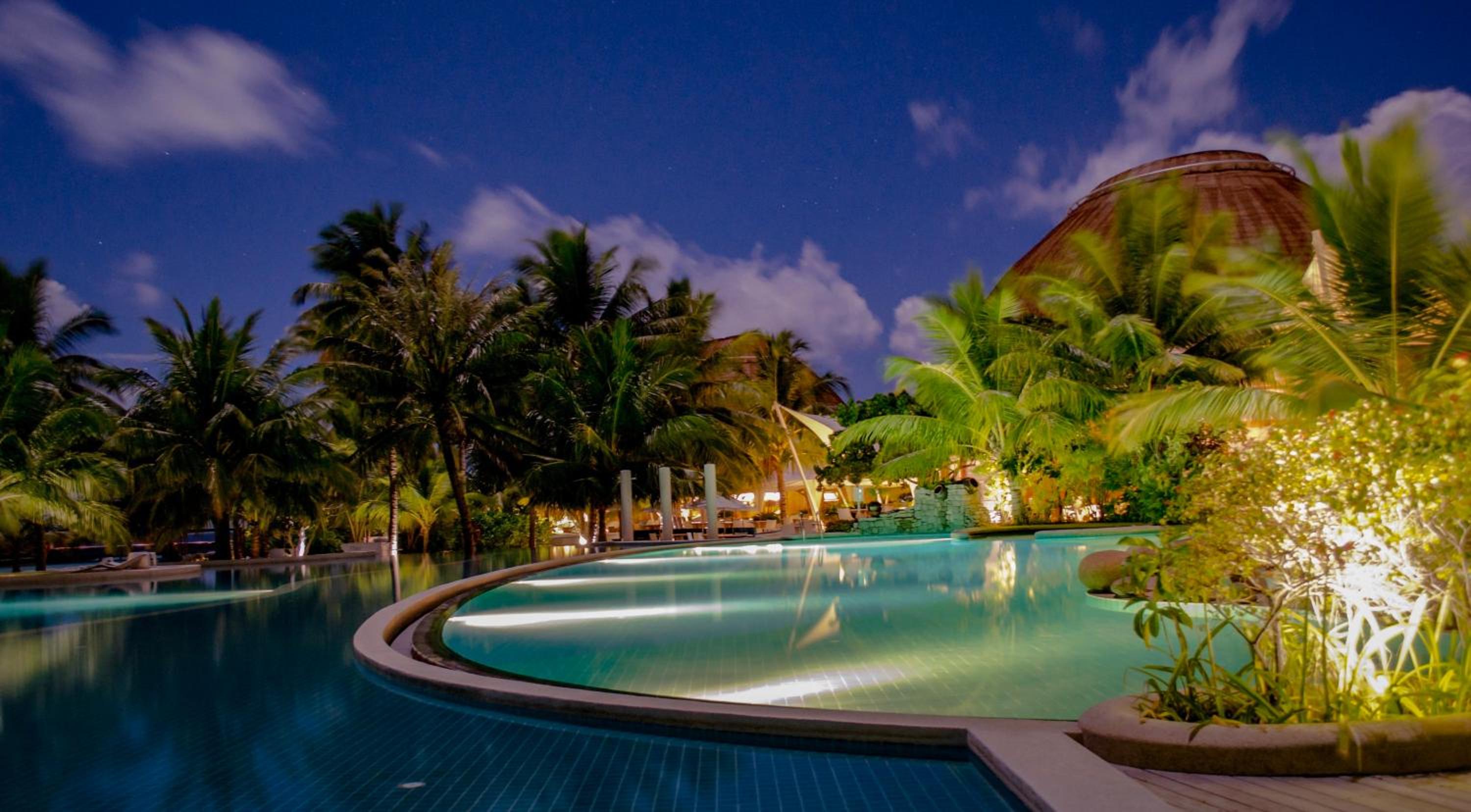 Holiday Inn Resort Kandooma Maldives - Kids Stay & Eat Free and Free Roundtrip Speed Boat for a minimum 4 nights stay — photo 103