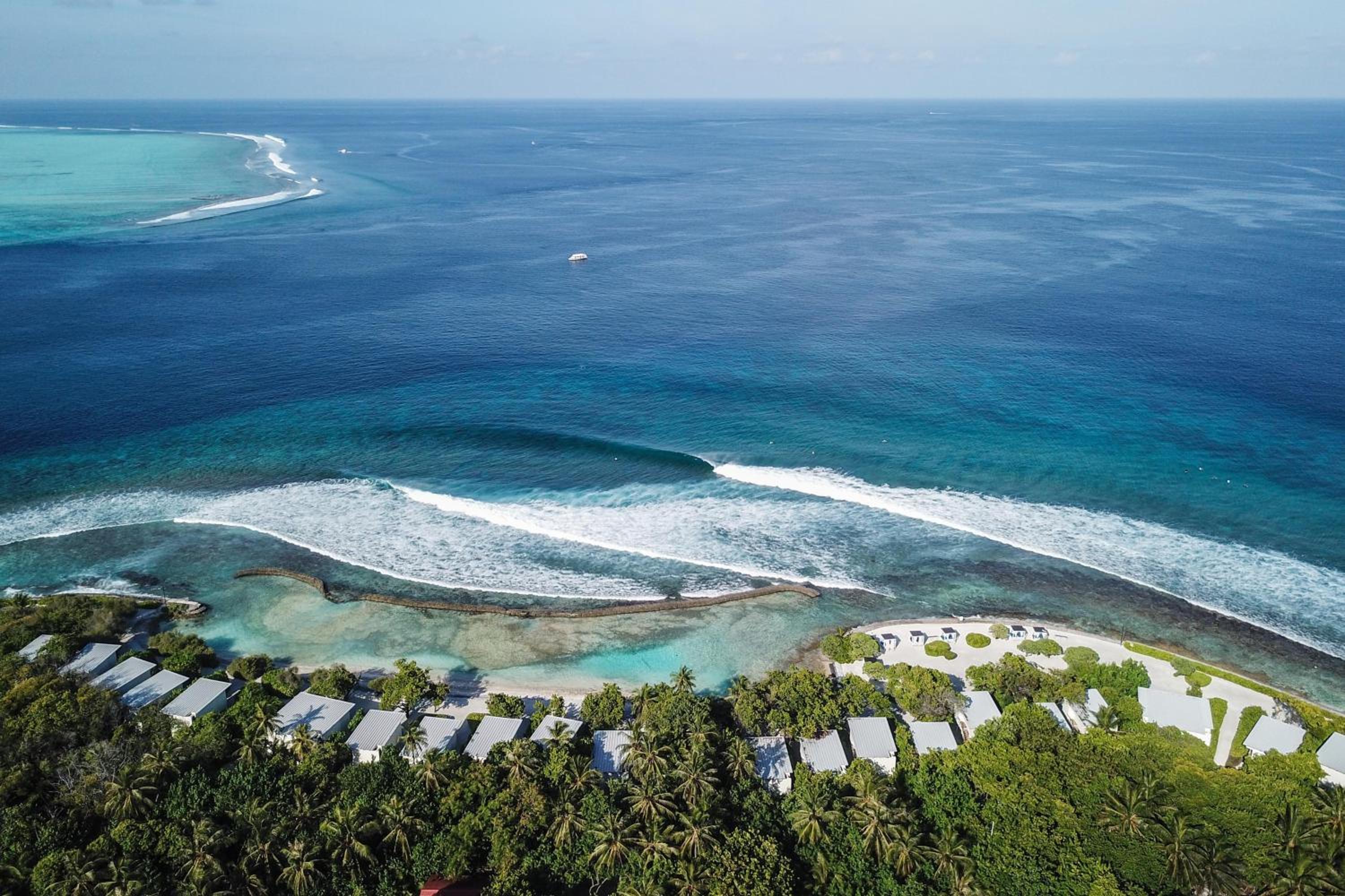 Holiday Inn Resort Kandooma Maldives - Kids Stay & Eat Free and Free Roundtrip Speed Boat for a minimum 4 nights stay — photo 43