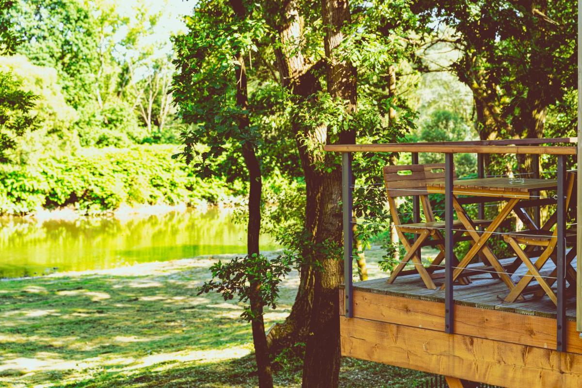 outdoor BBQ area
