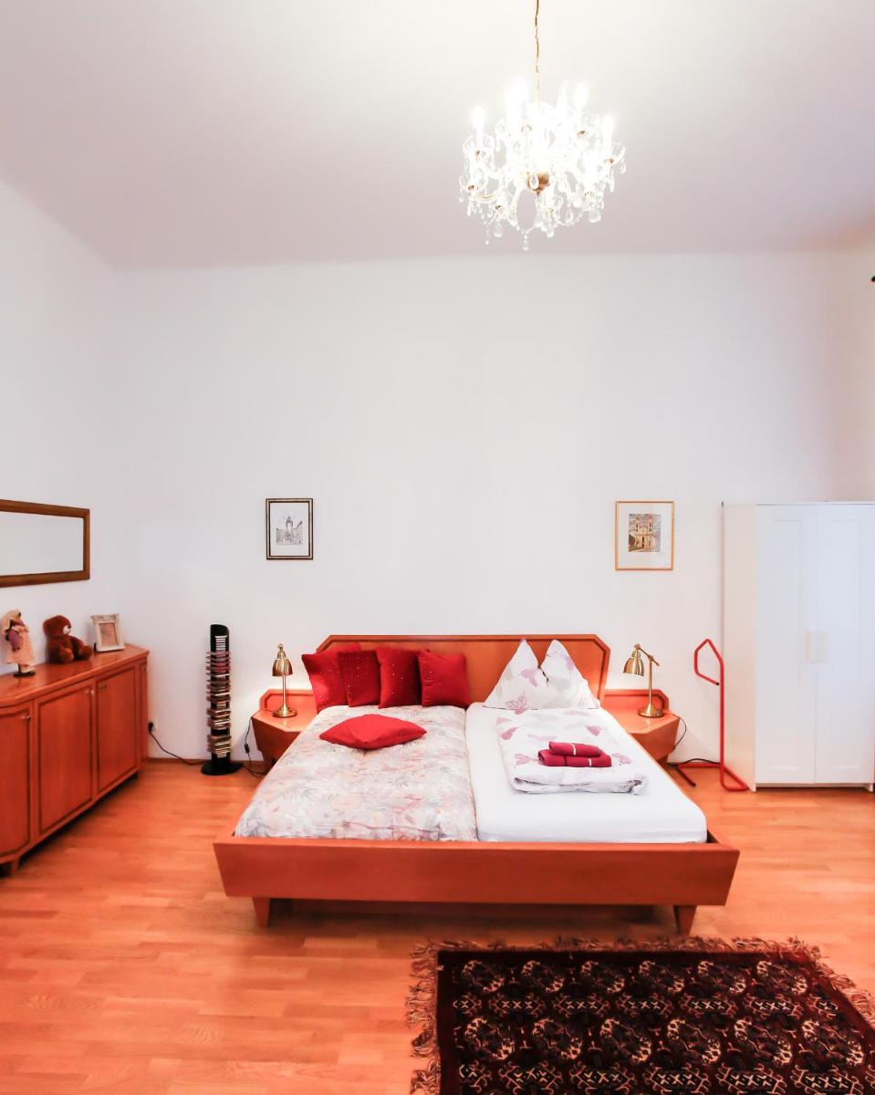 Apartments Opera