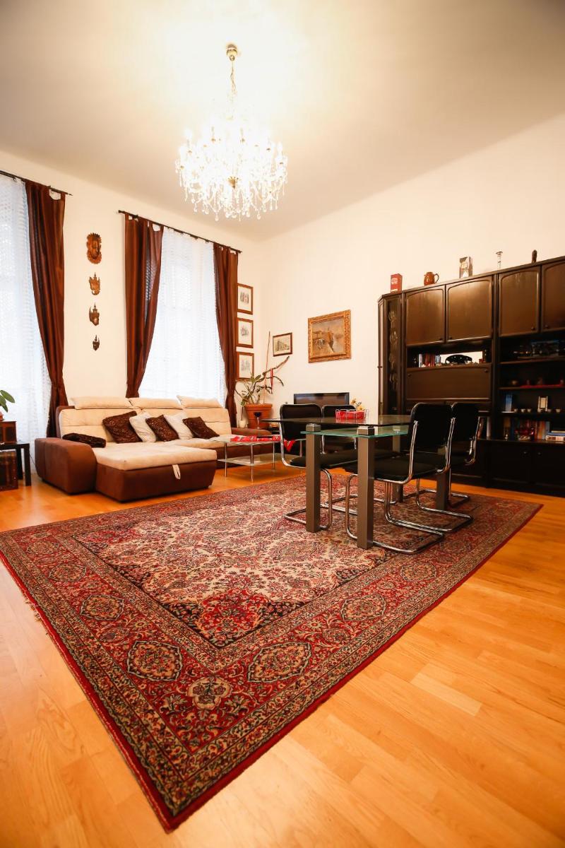 Apartments Opera