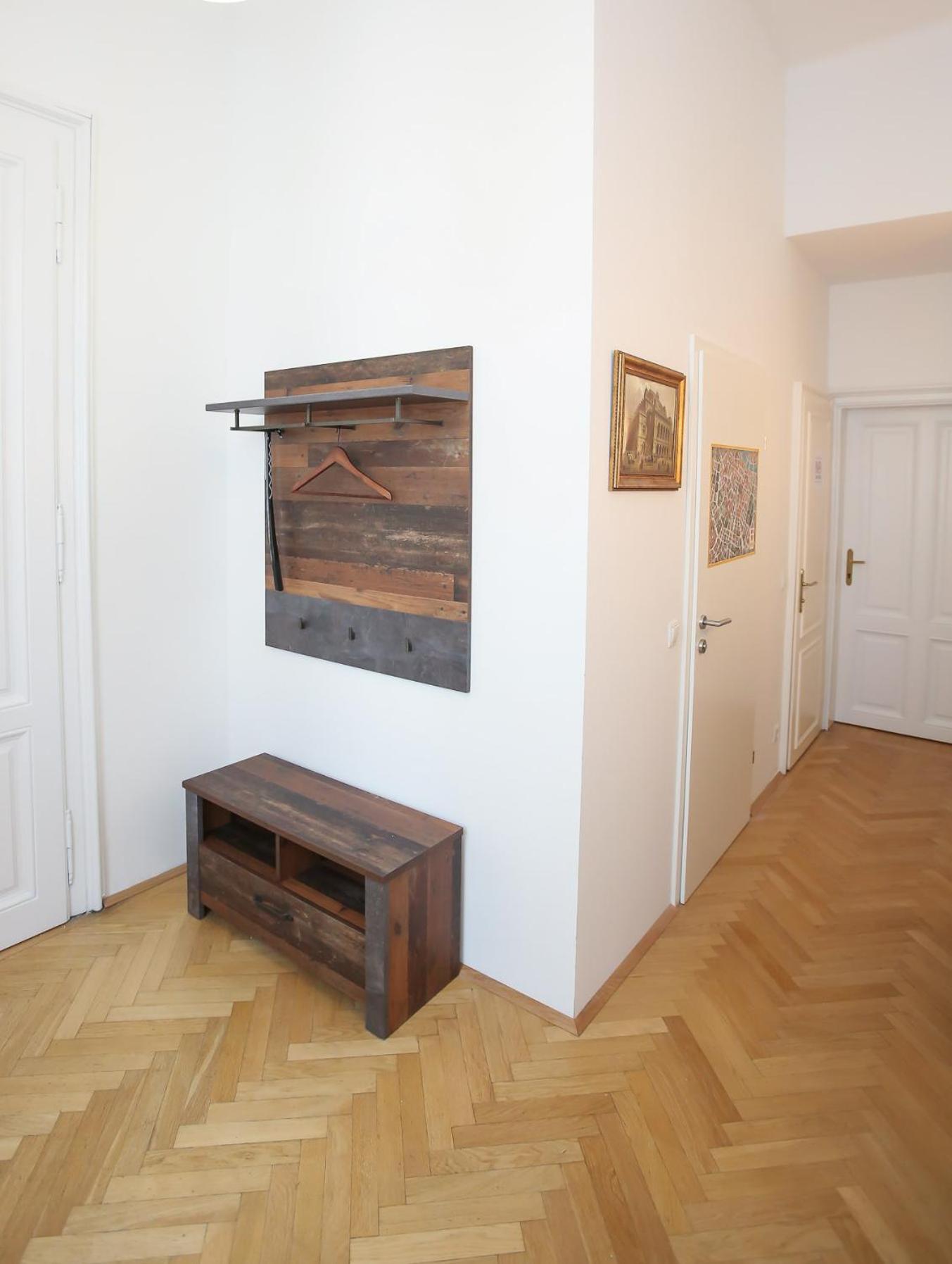Apartments Opera