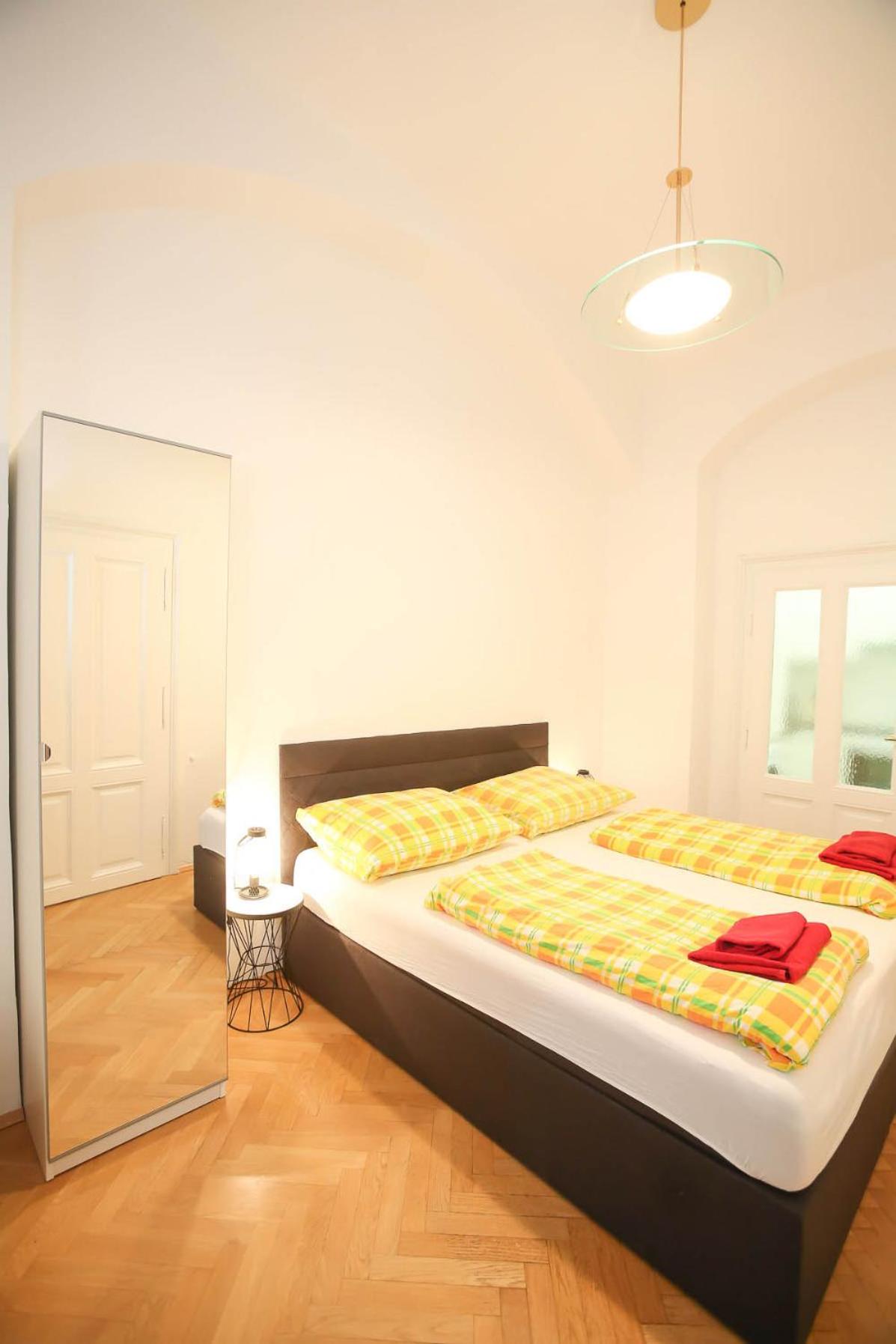 Apartments Opera