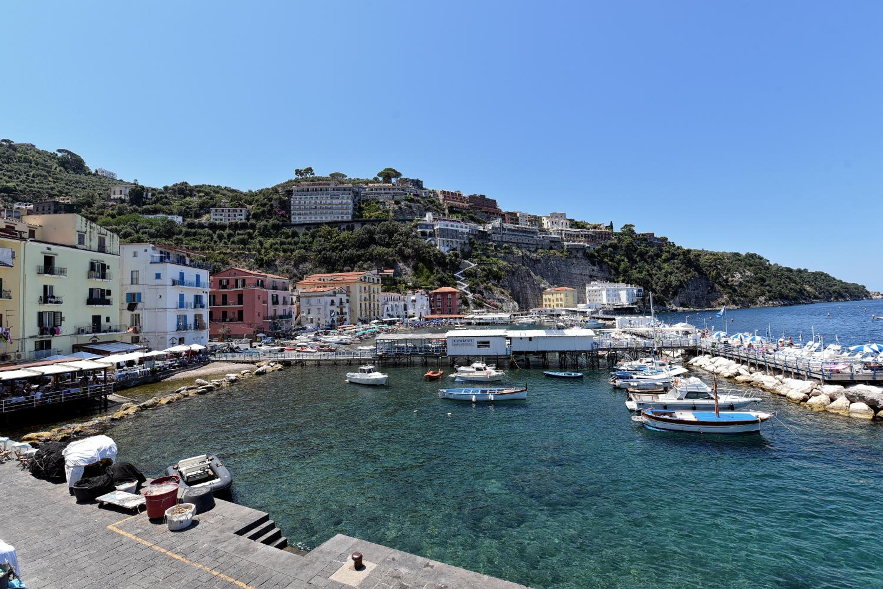 Profumo di mare - Sea Front Terrace Apartment Marina Grande, Sorrento photo 2
