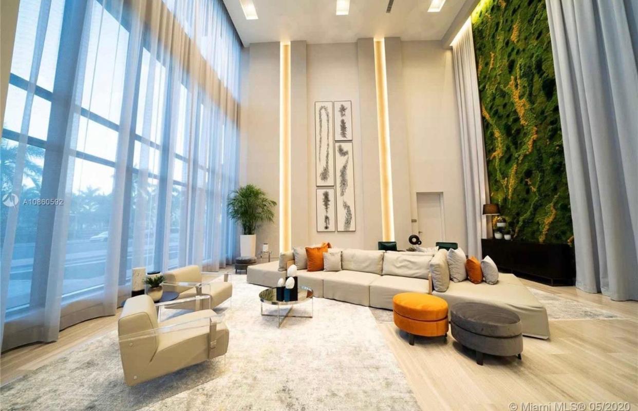 5350 Park inn Suite