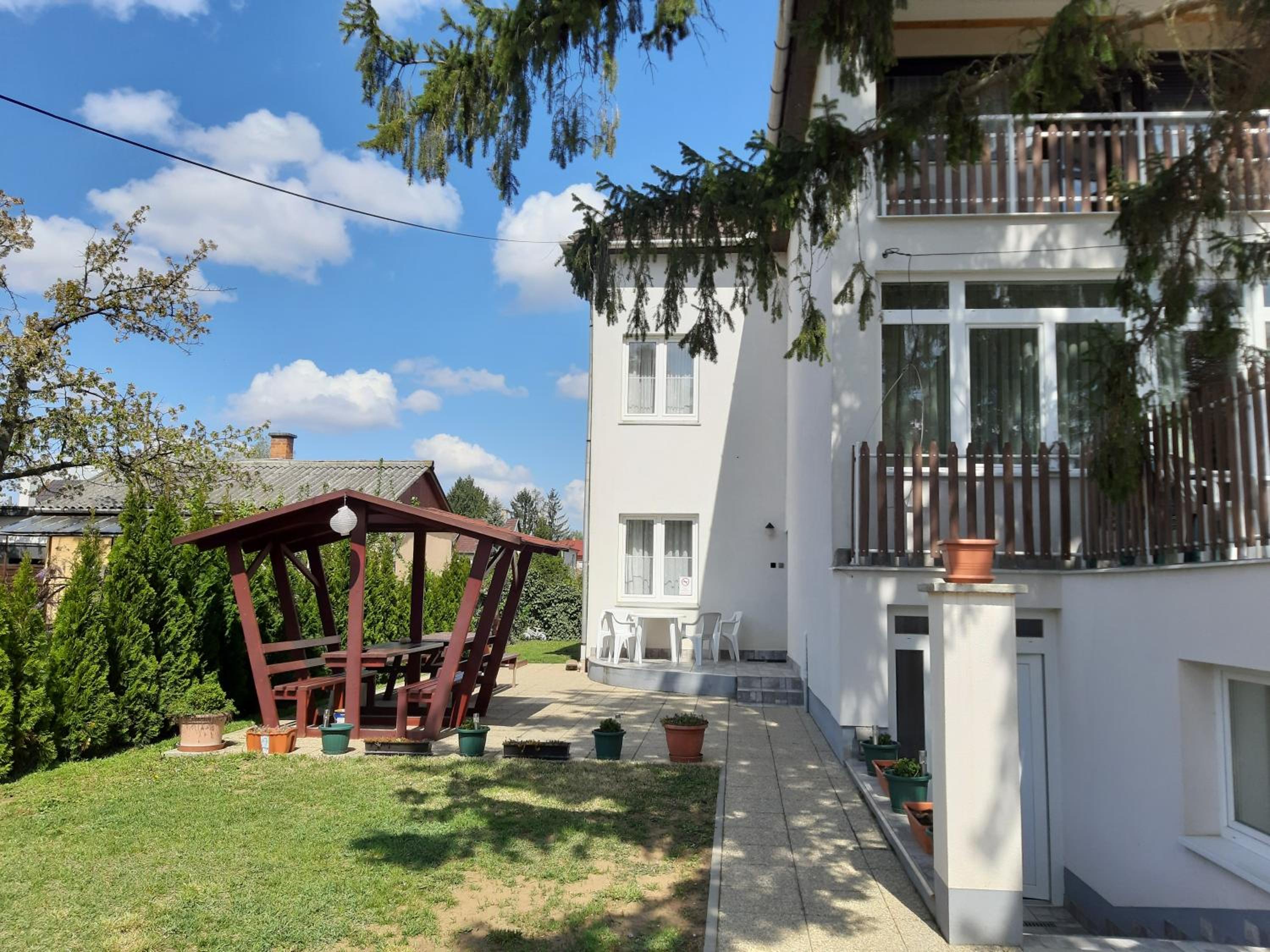 Renáta Apartman view 4