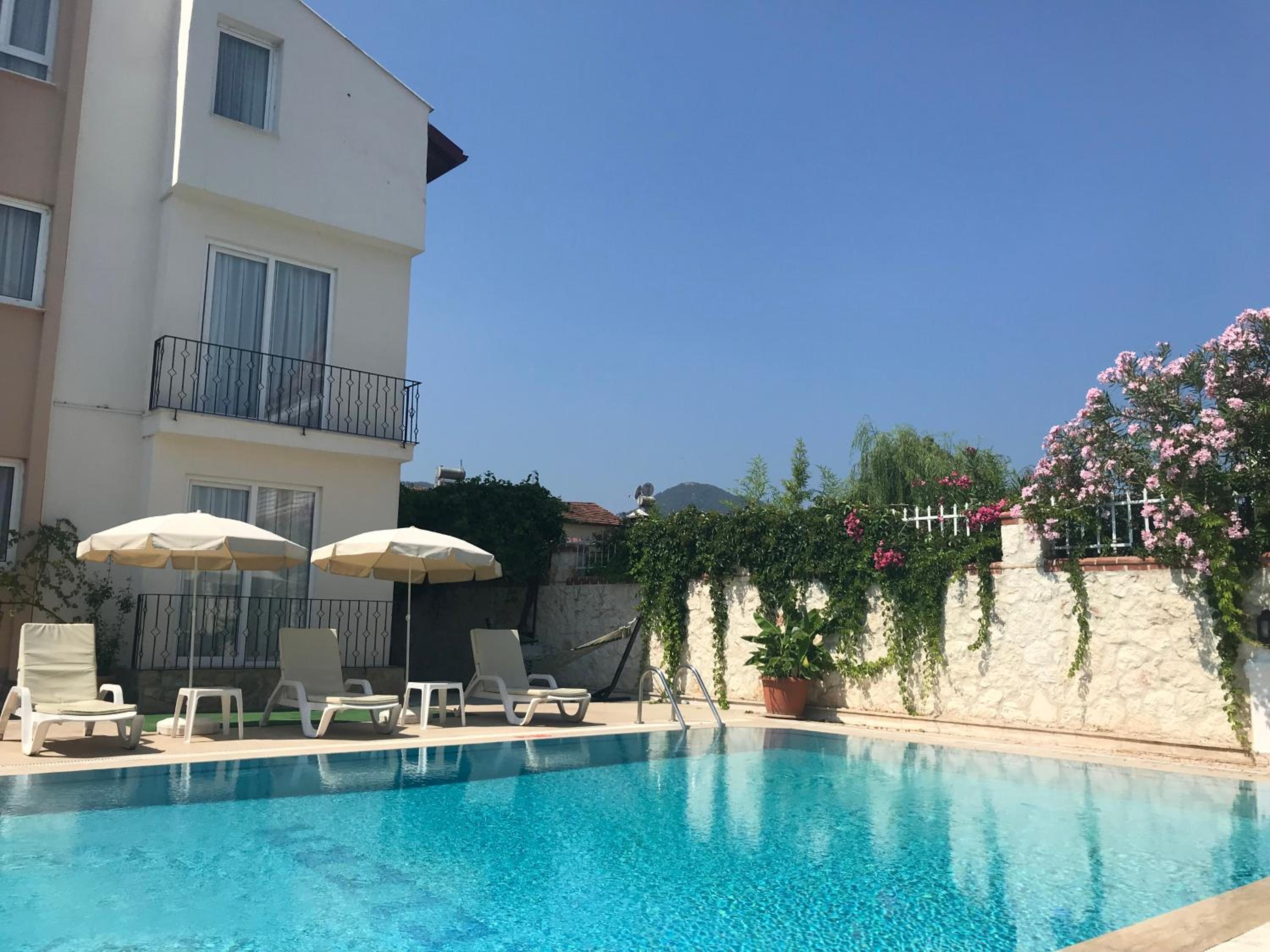 Cam Hotel - Image 13