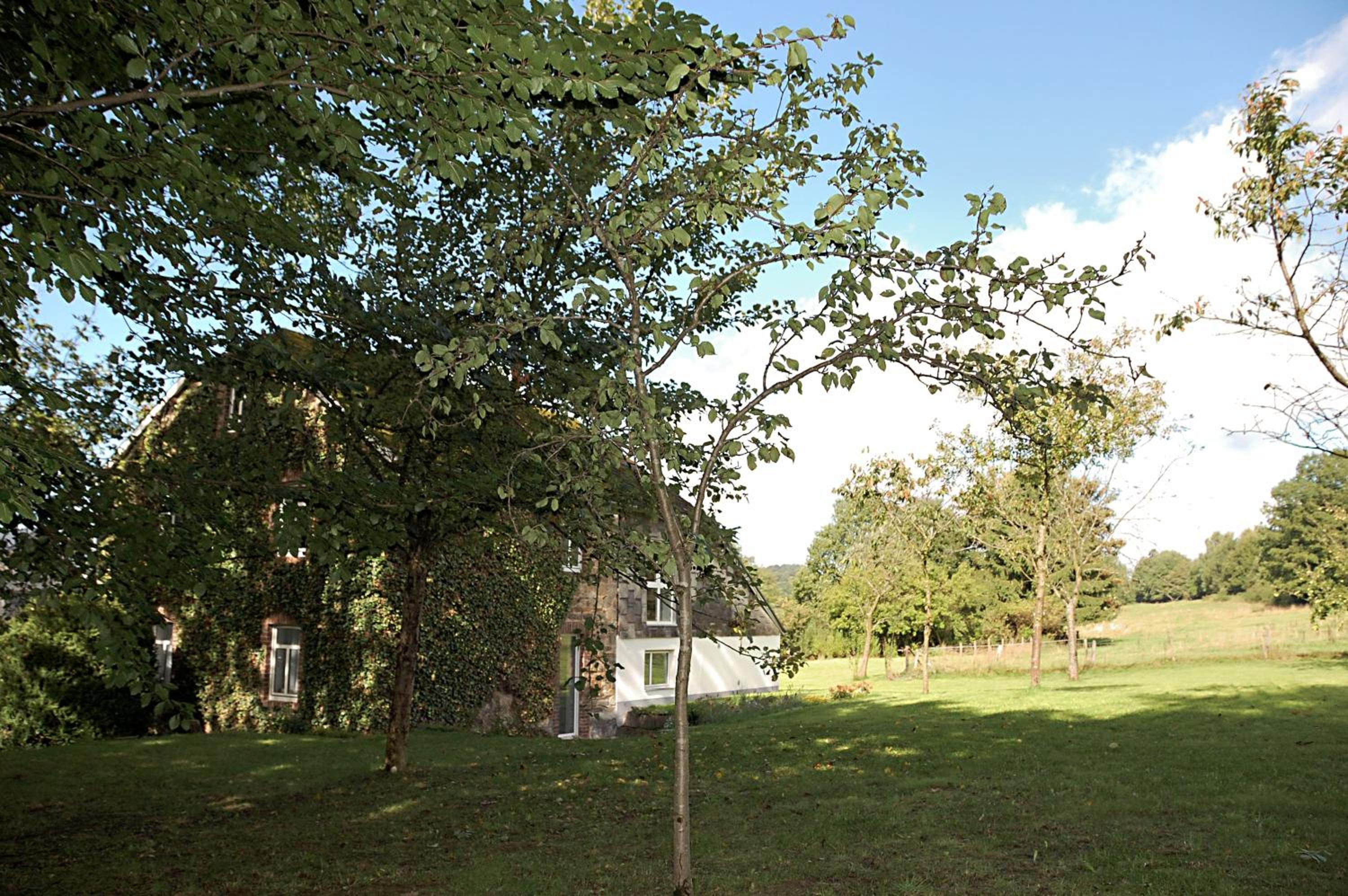 Ruhiges, gemütliches Ferienhaus mit großem Garten