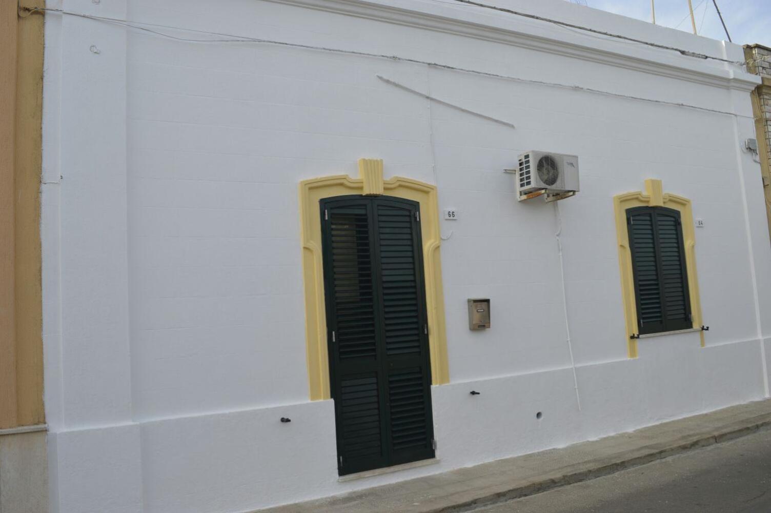 CASA DEBORAH view 2
