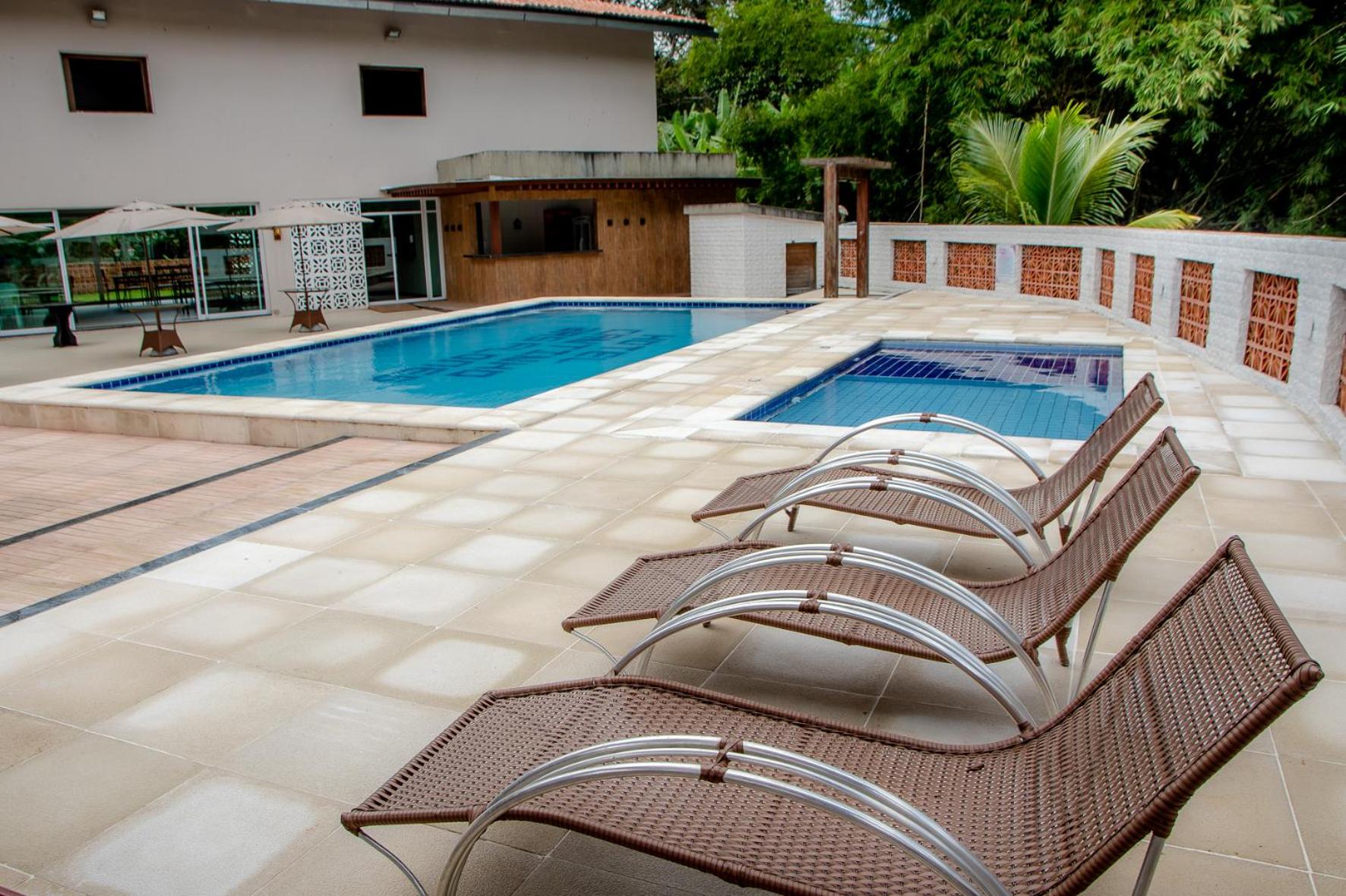 HOTEL CANTINHO DAS FLORES