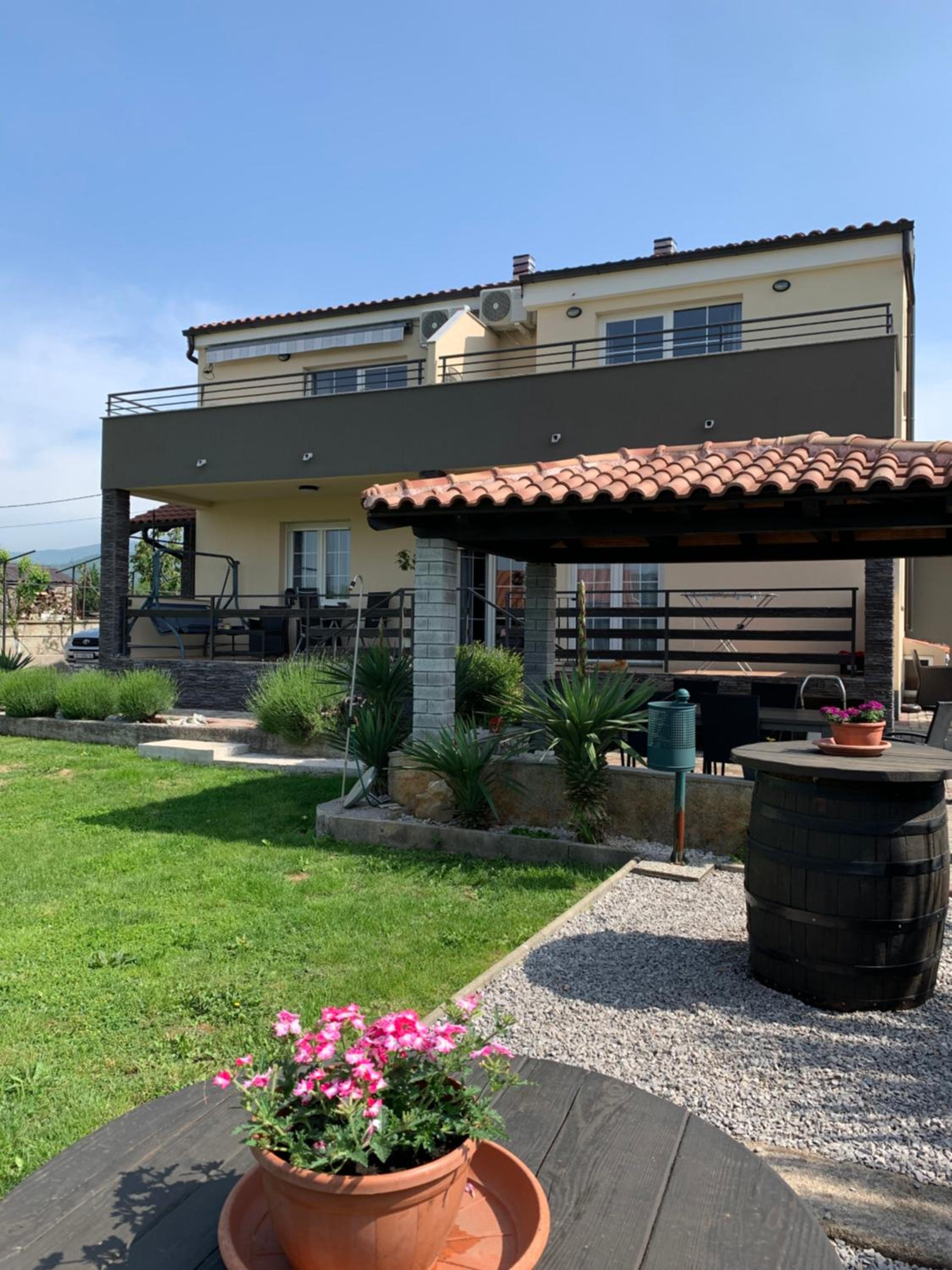 Hotel Casa Laura - Image 1