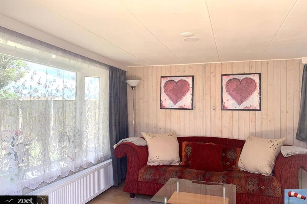 Holiday-Chalet Westenwind 4p. Amsterdam & Beach view 2