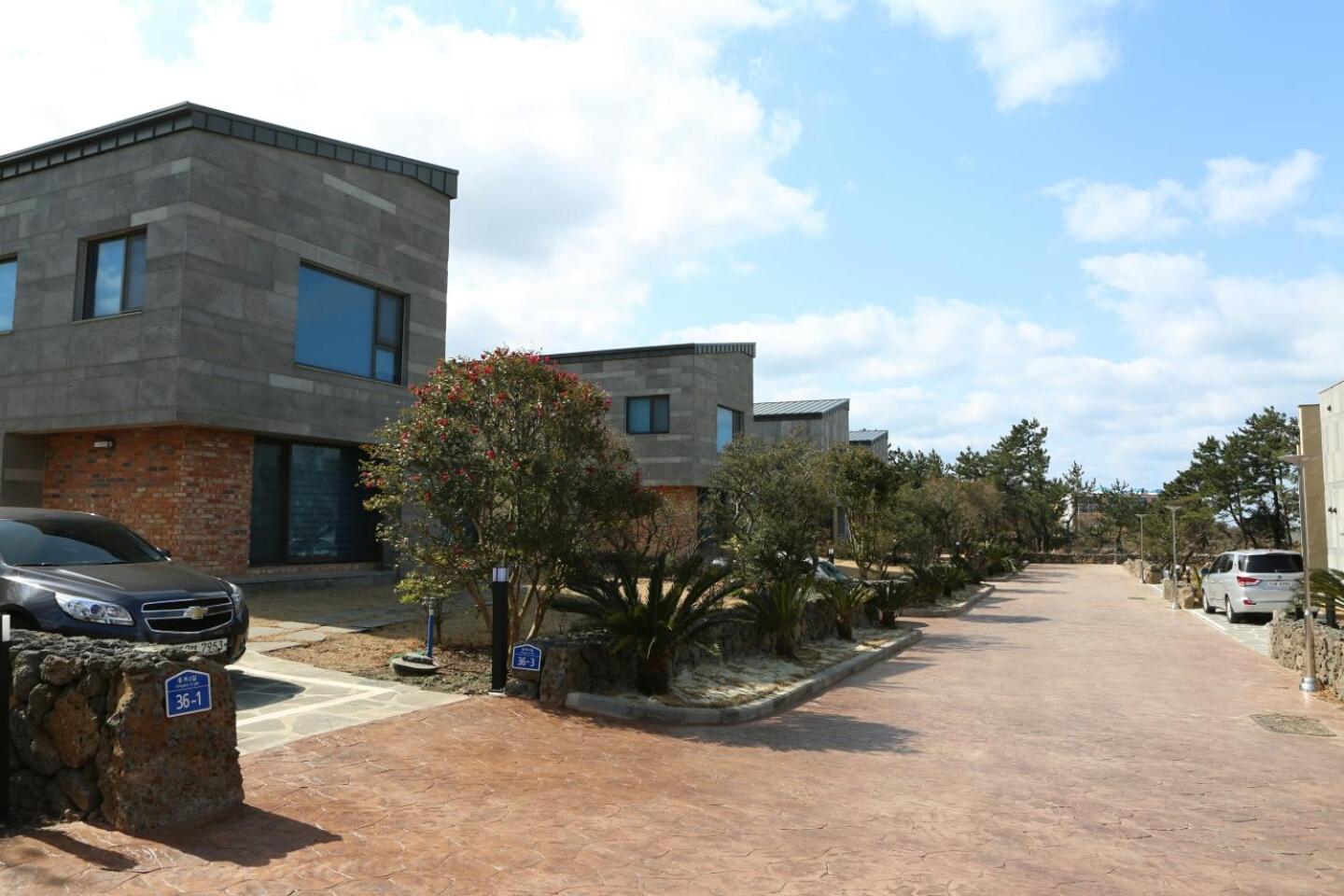 Jeju TheRiche Pension