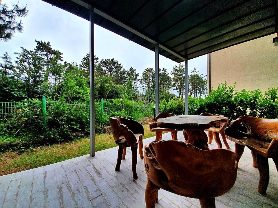 Jeju TheRiche Pension