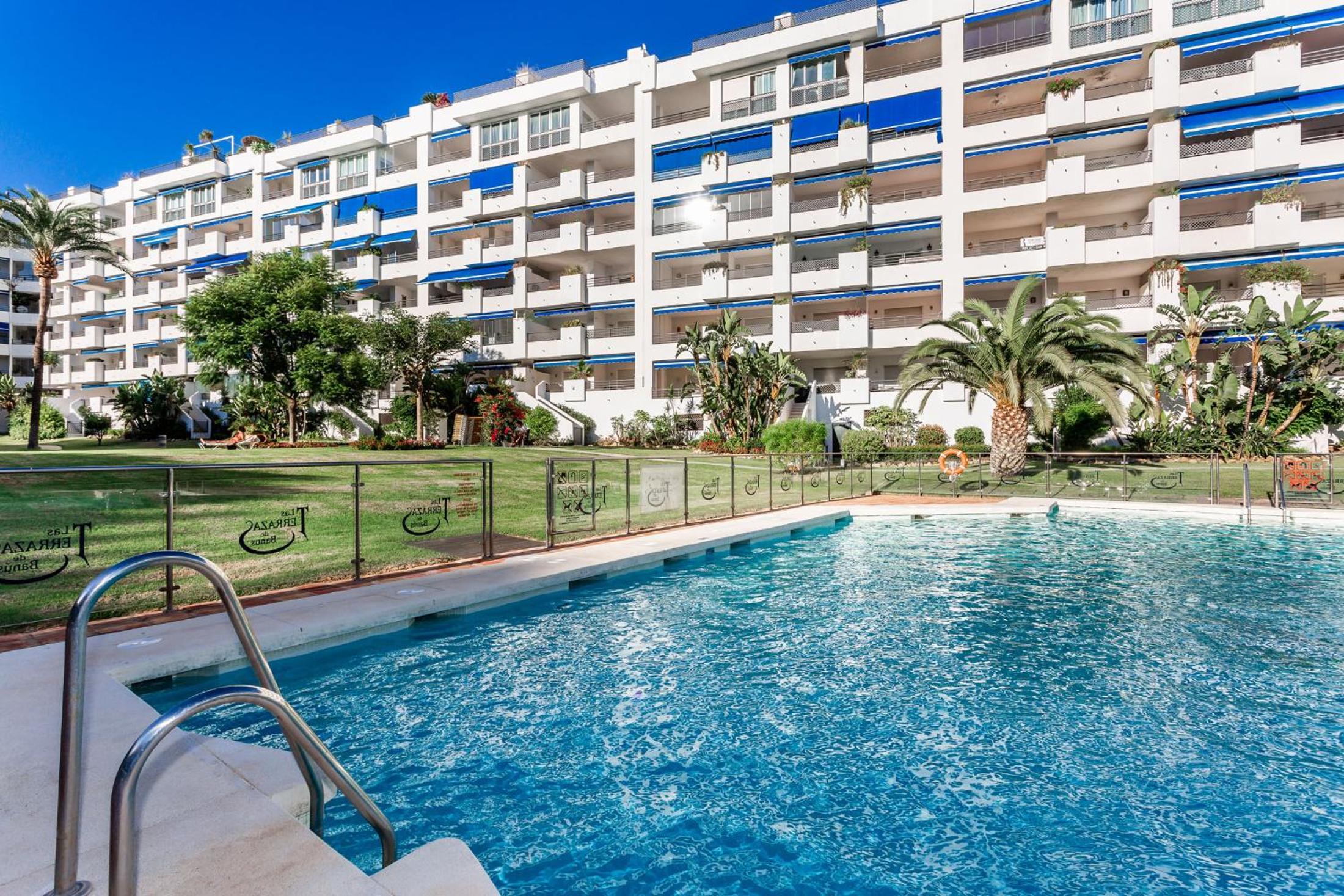 by RIVA - Cozy, Contemporary Studio in Puerto Banus Gardens view 5