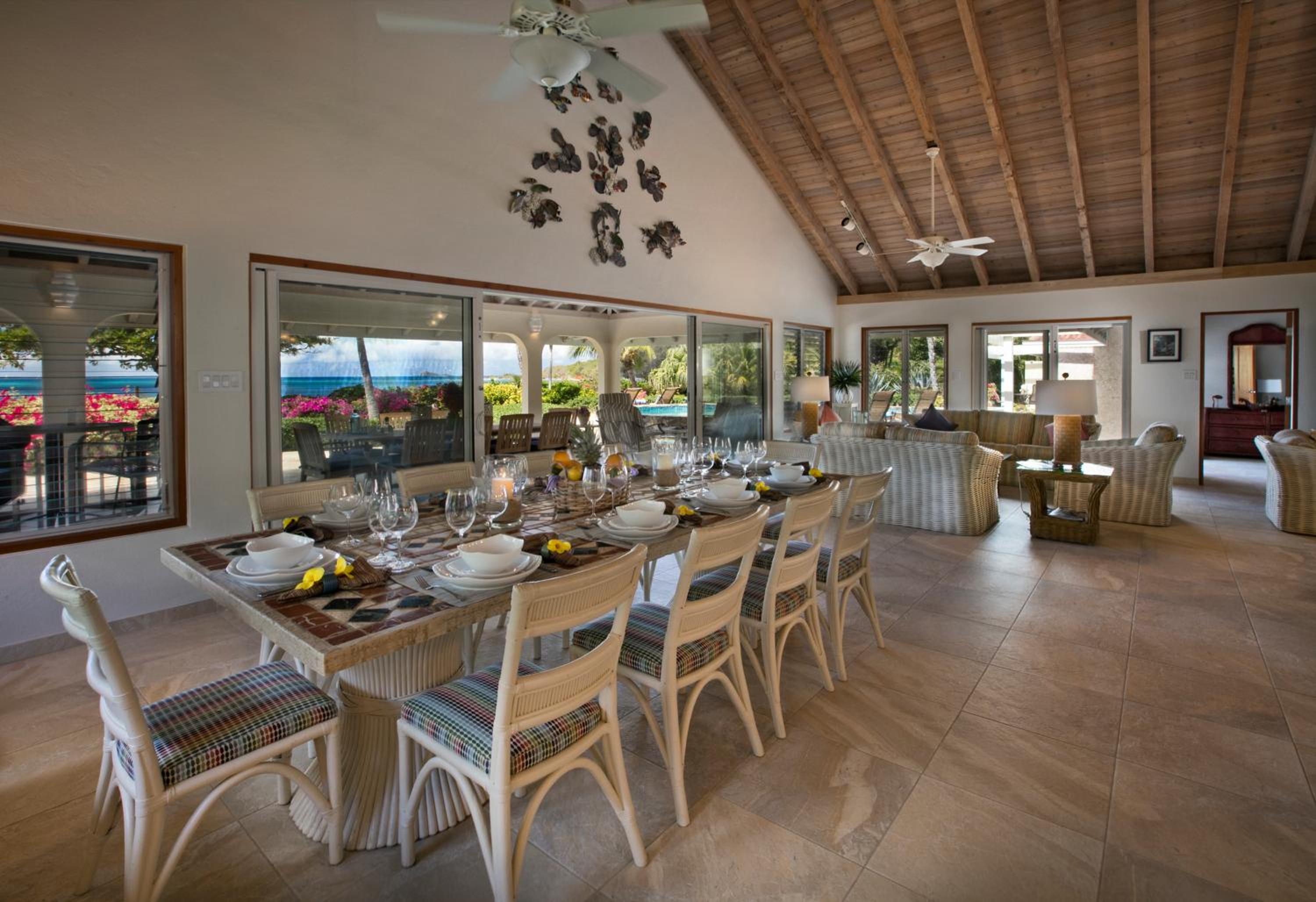 BEACHCOMBER VILLA