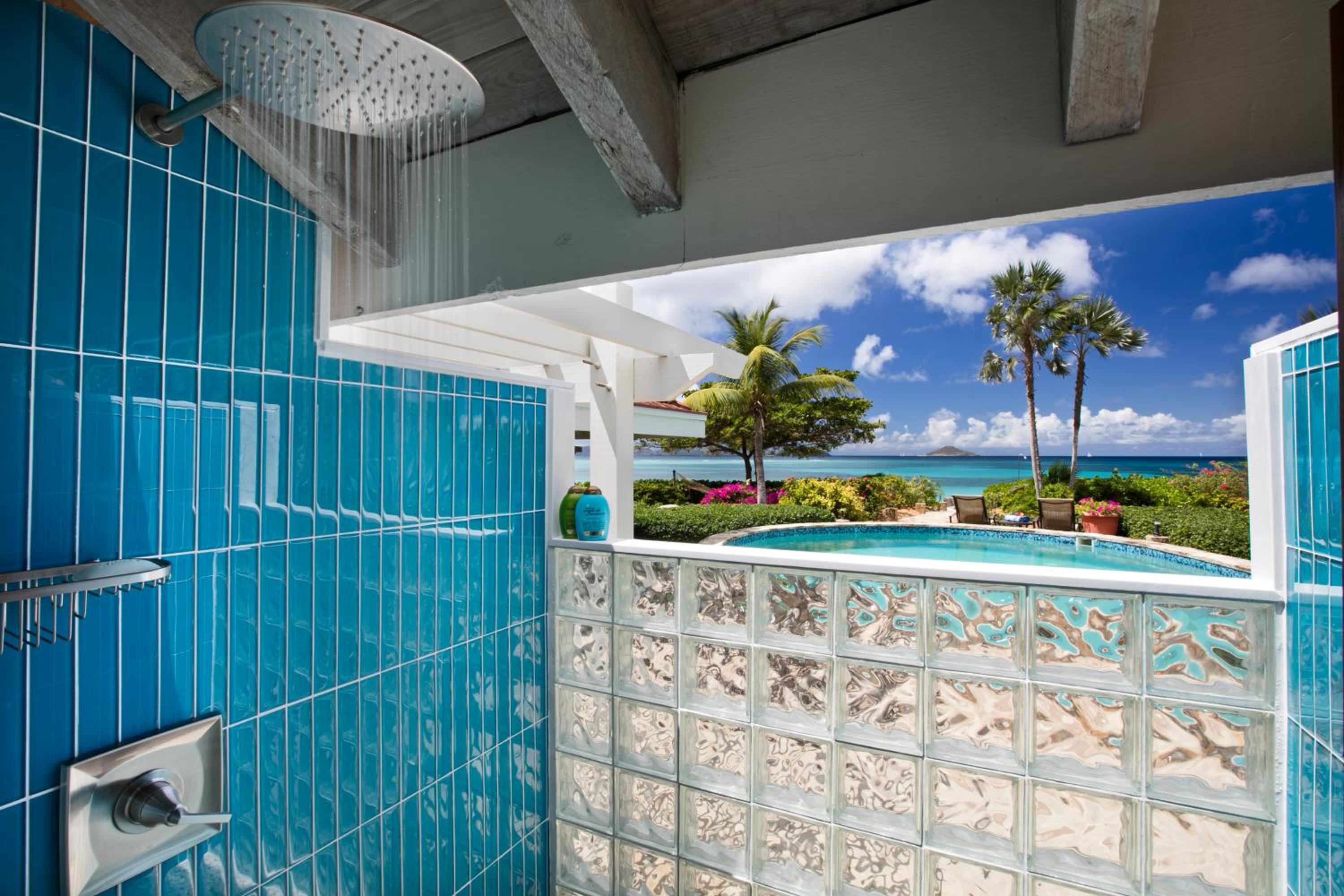 BEACHCOMBER VILLA