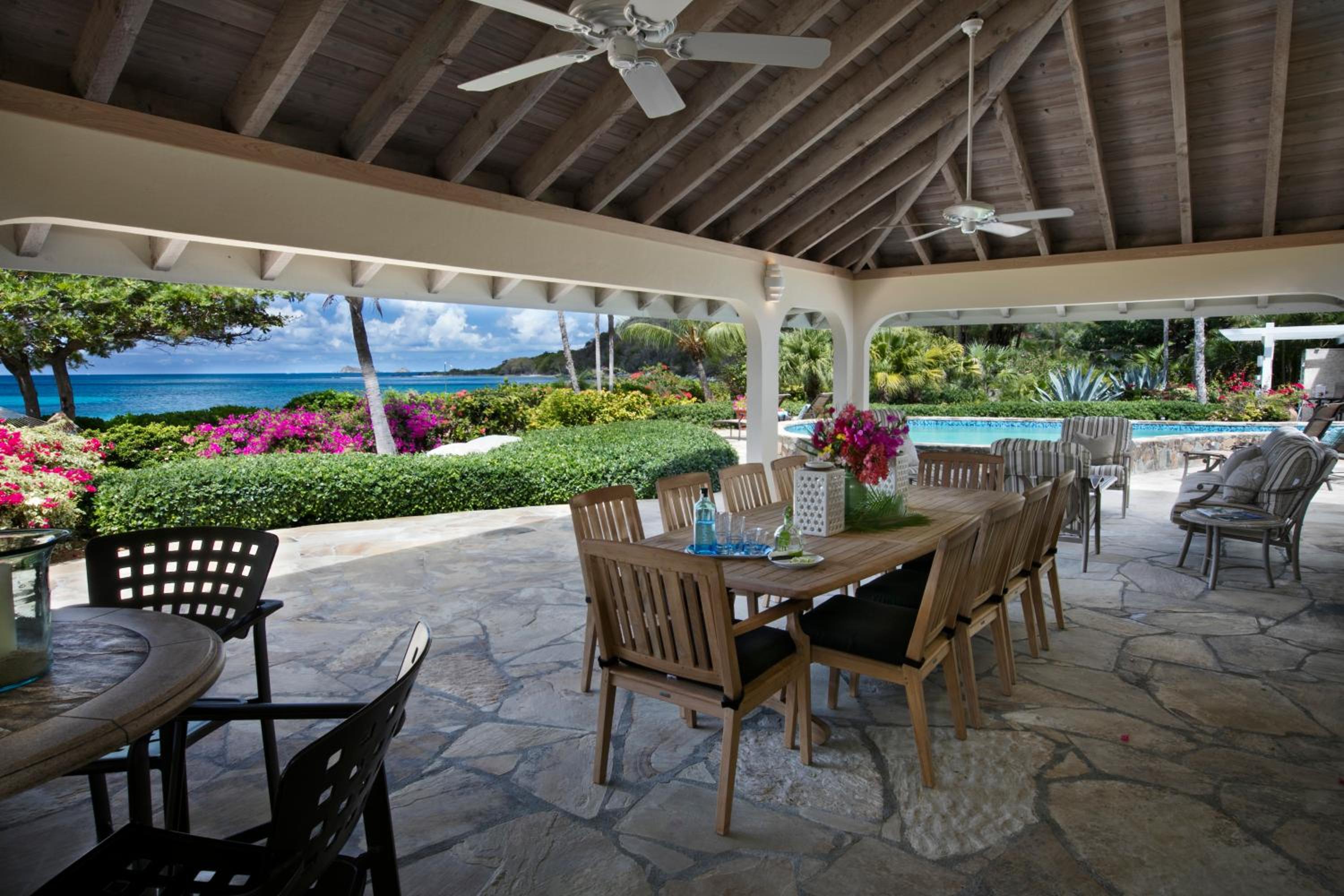 BEACHCOMBER VILLA