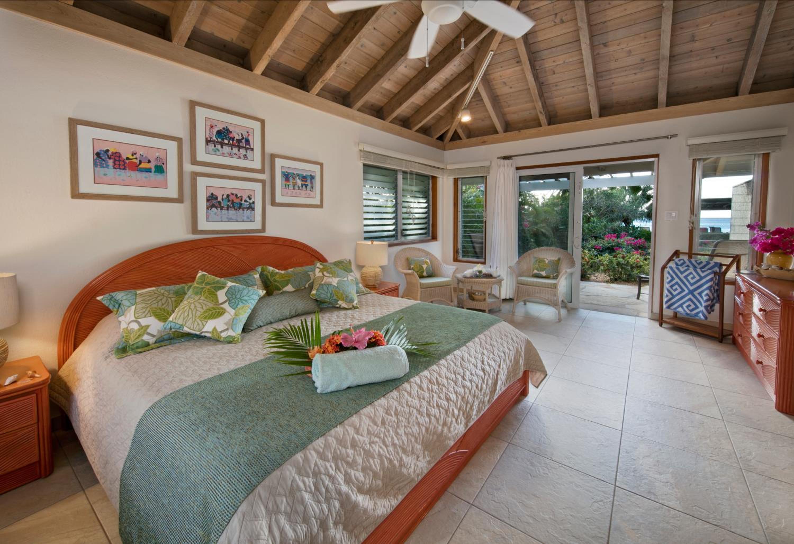 BEACHCOMBER VILLA