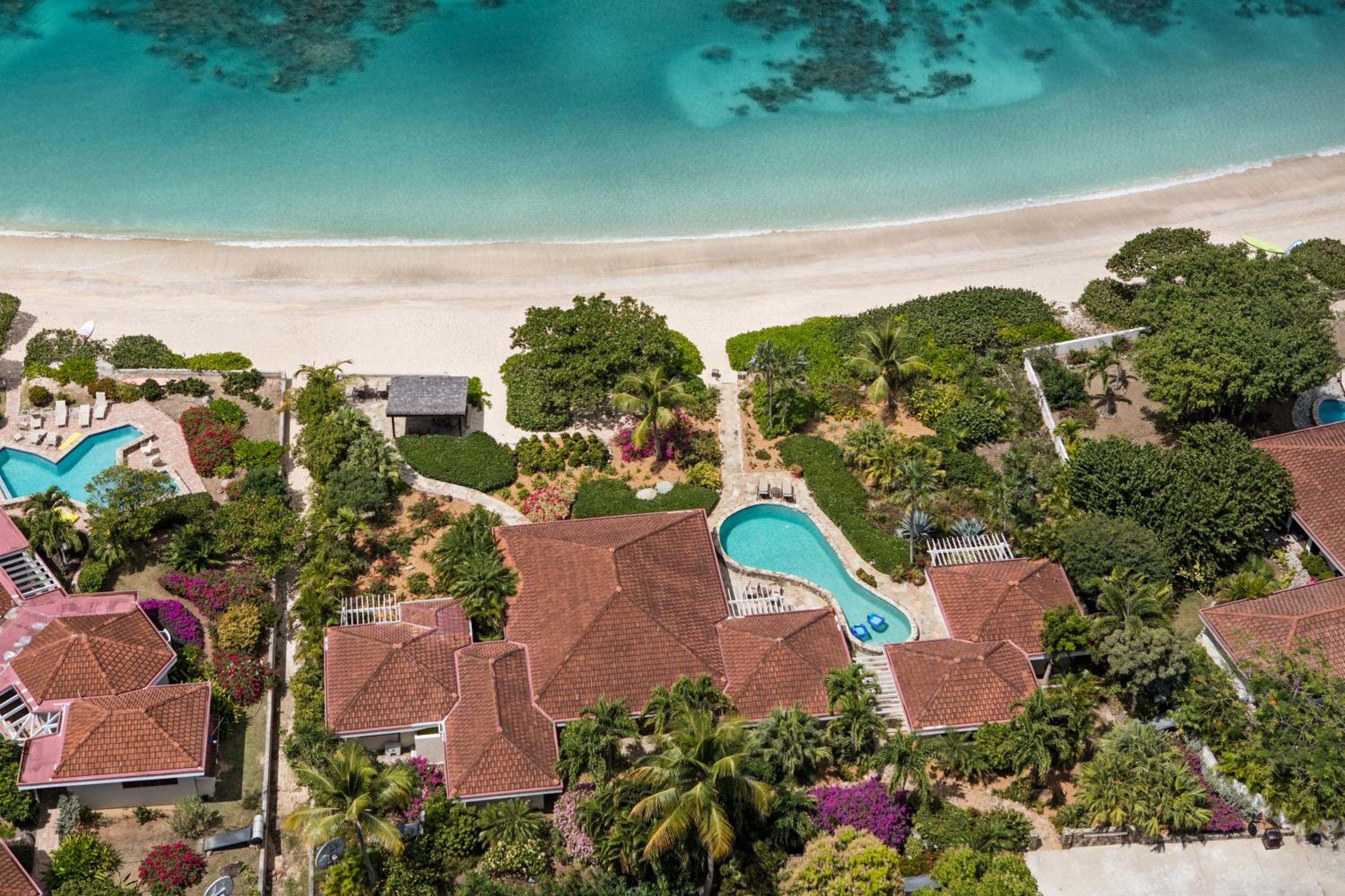 BEACHCOMBER VILLA