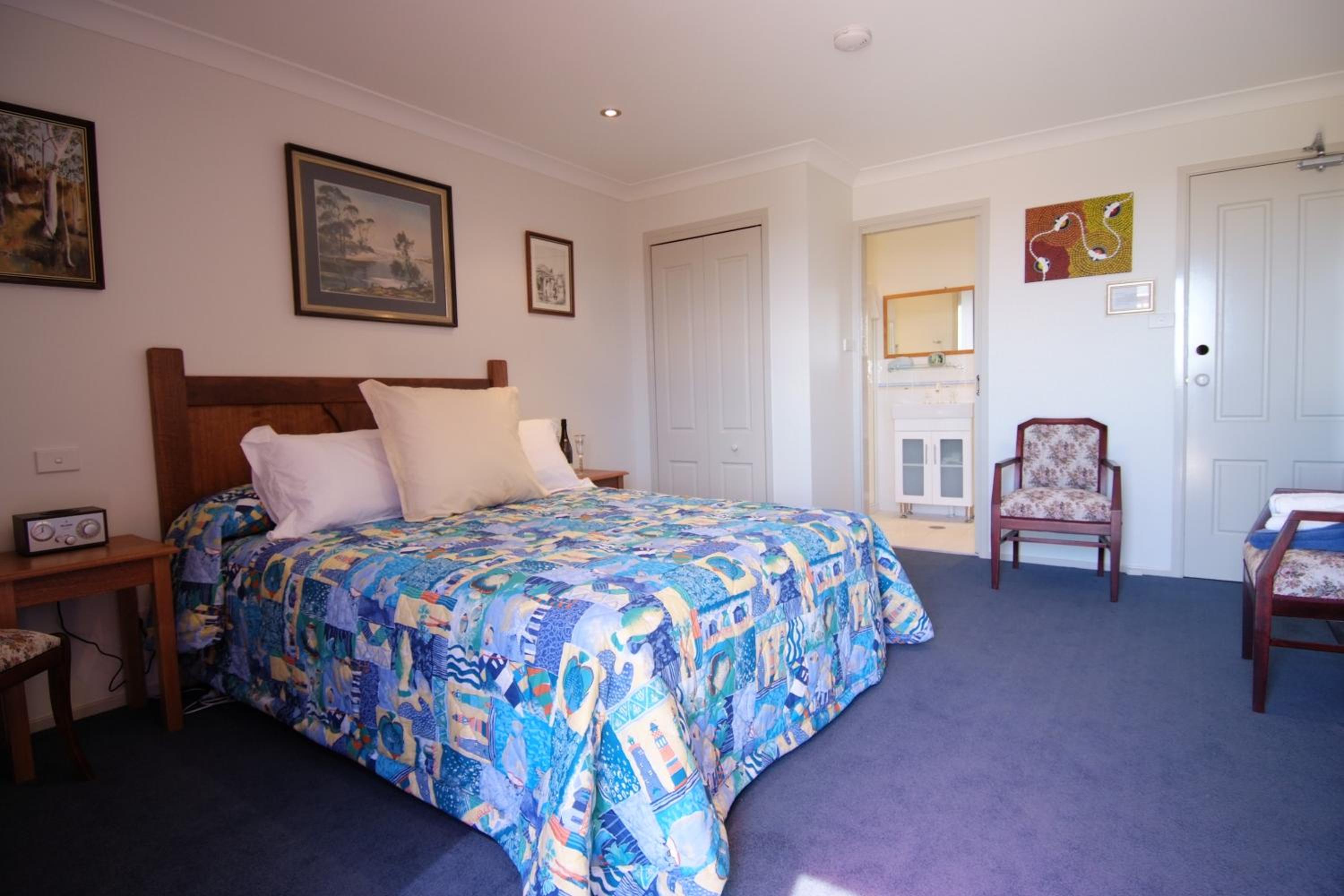 Photo 10