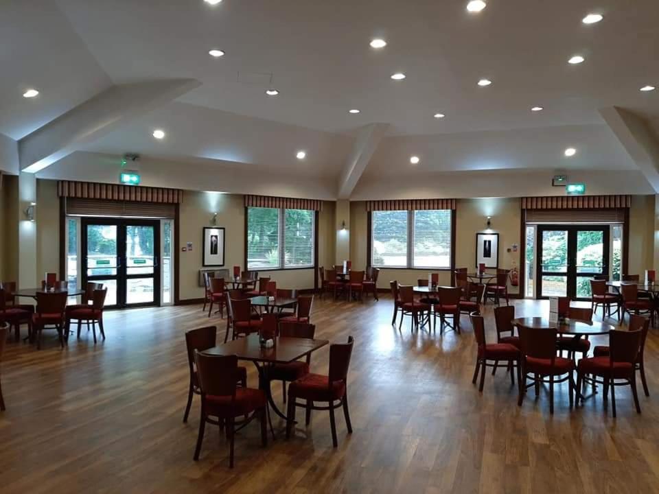 Fenna Lakeside Lodge - Pine Lake Resort