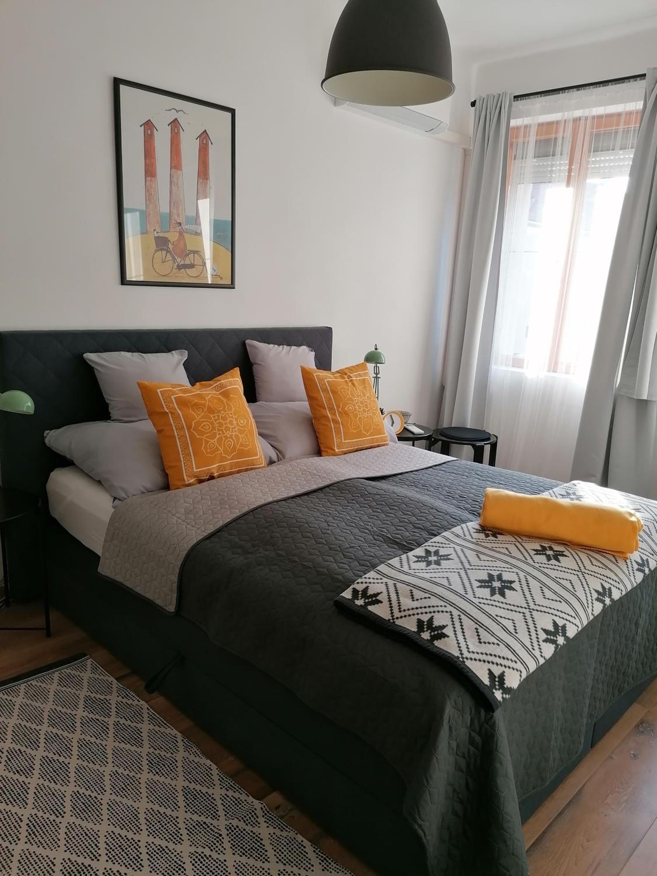 Room Bueno