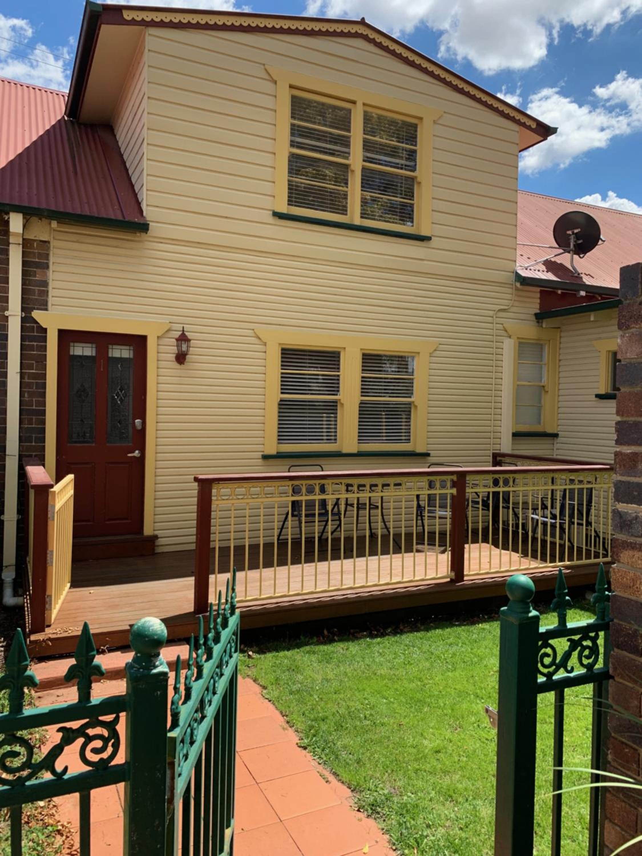 City Center - Comfortable 2-Bedroom Apartment