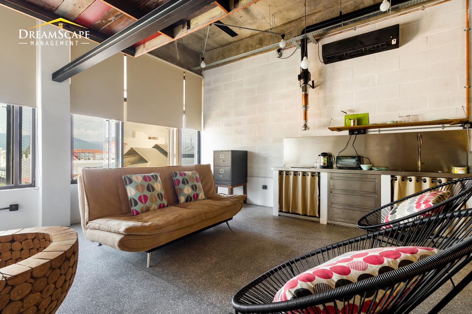 Belakang Kong Heng by DreamScape 39