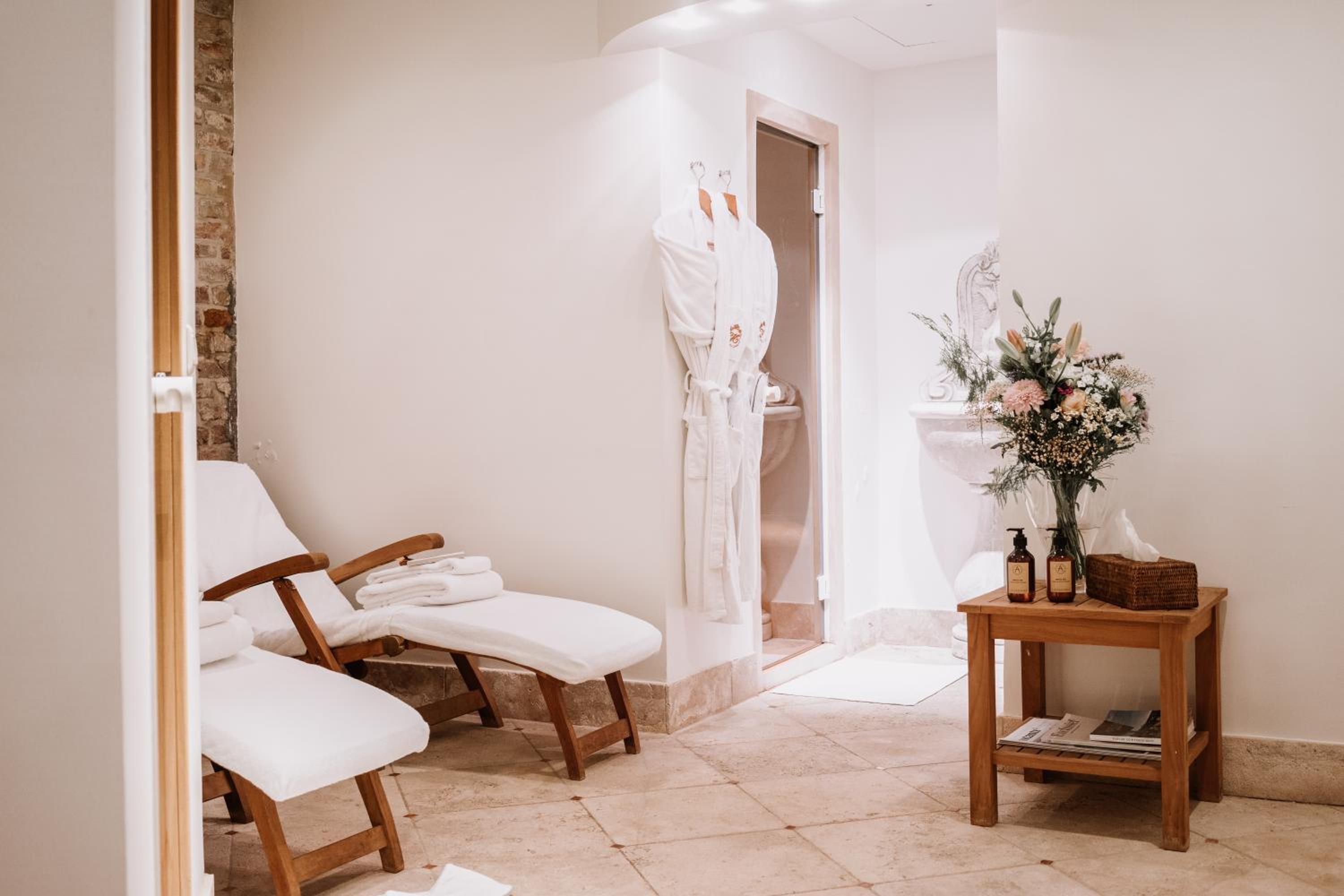 Bruges Vacations - Relais Chateaux Hotel Heritage - Property Image 60