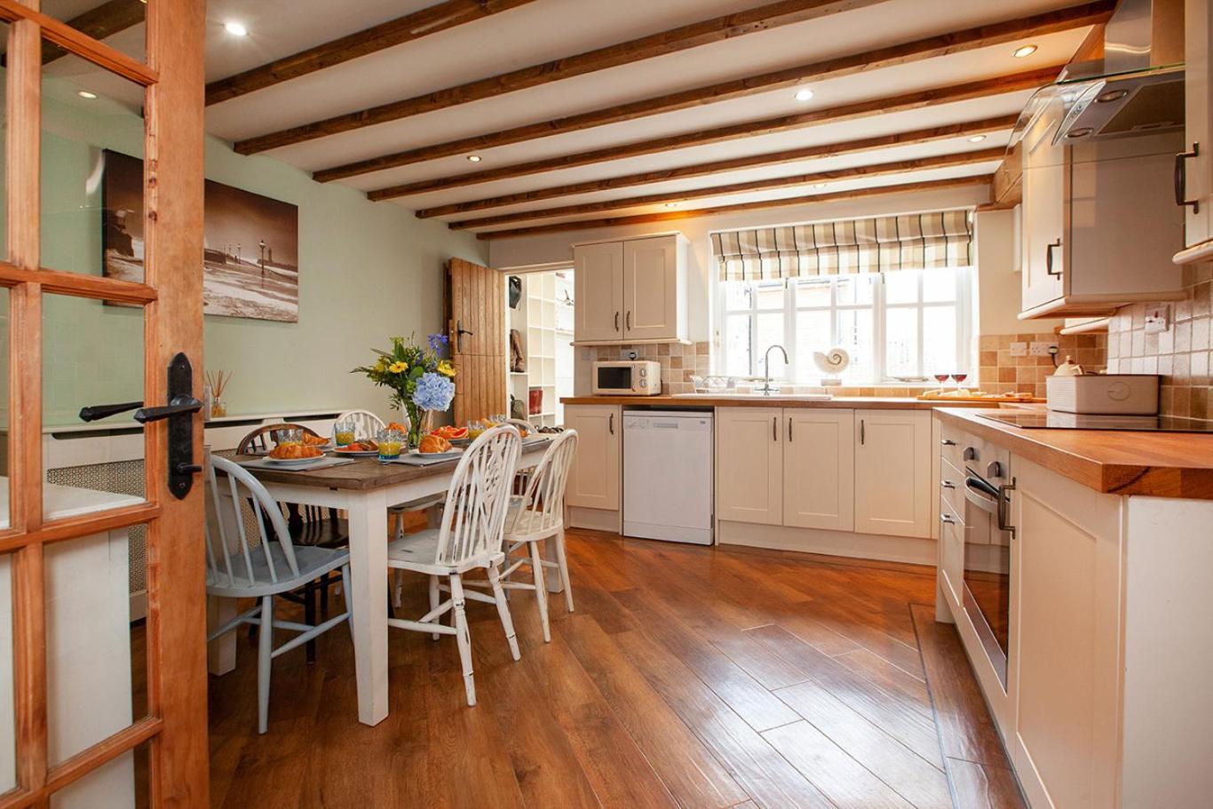 Farndale Cottage view 3