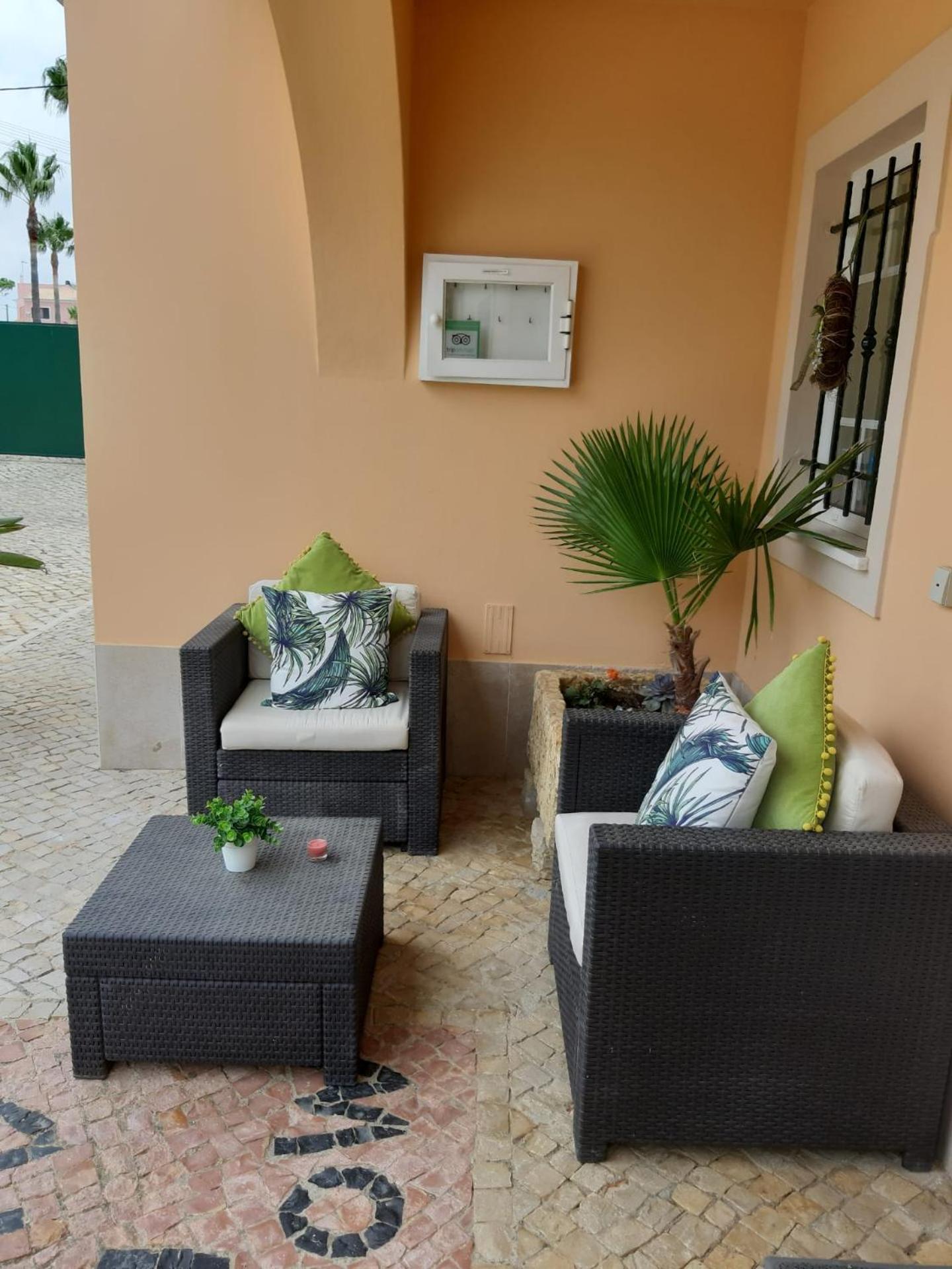 Apartamentos Monte dos Avós, Albufeira by AlgarveBlossom