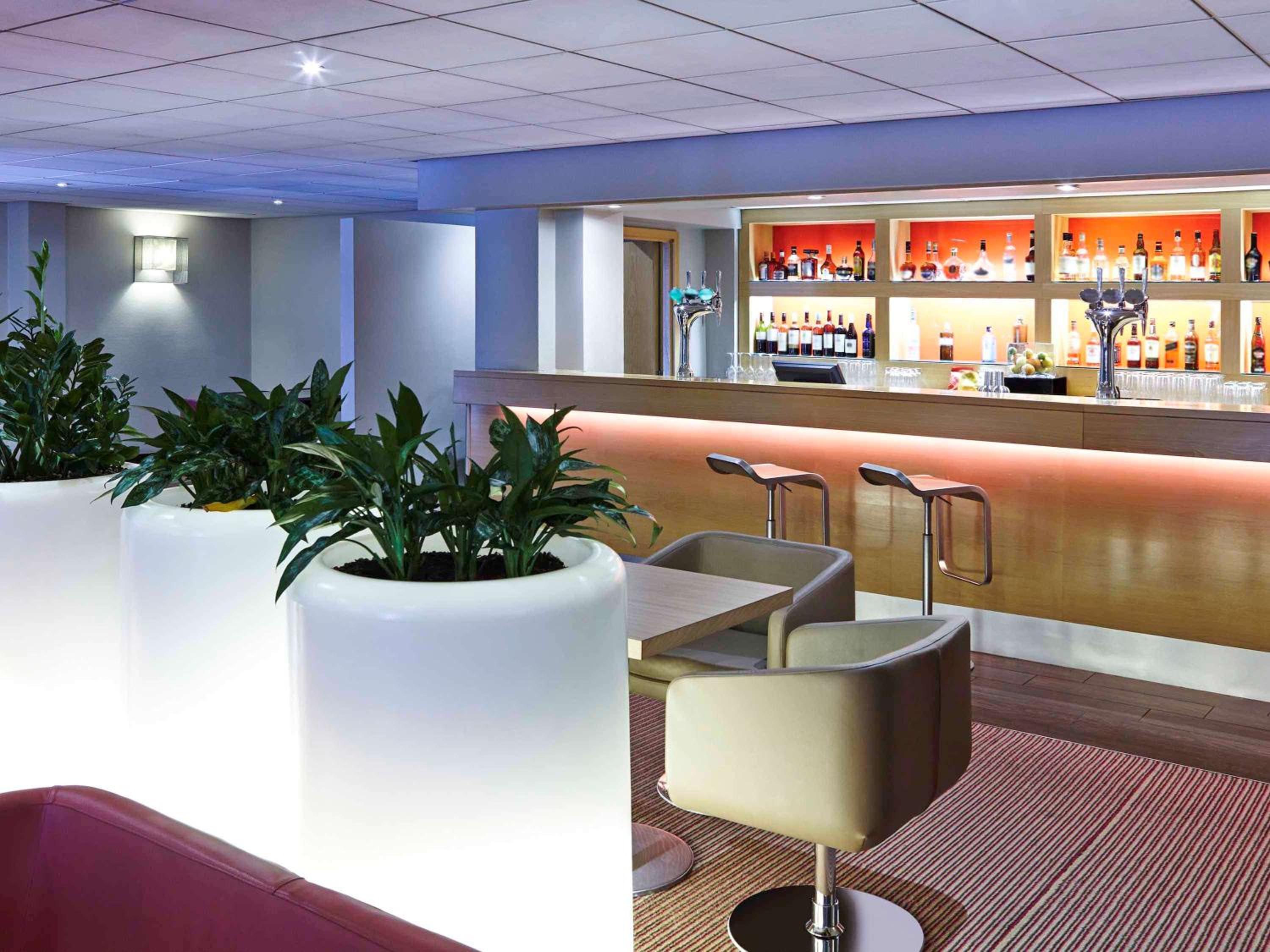 Wolverhampton Vacations - Novotel Wolverhampton City Centre - Property Image 3