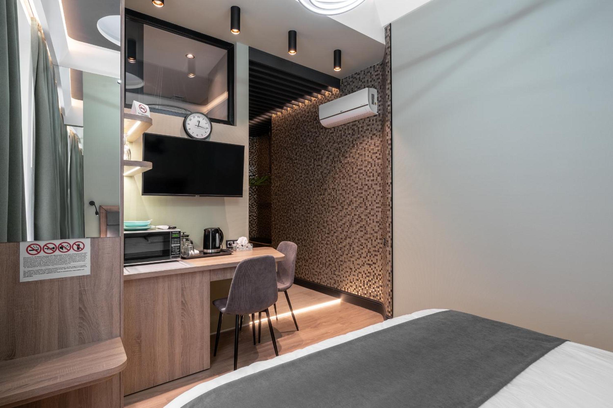 Stylish Central Apartments - Next to Kreschyatyk and Maydan view 5