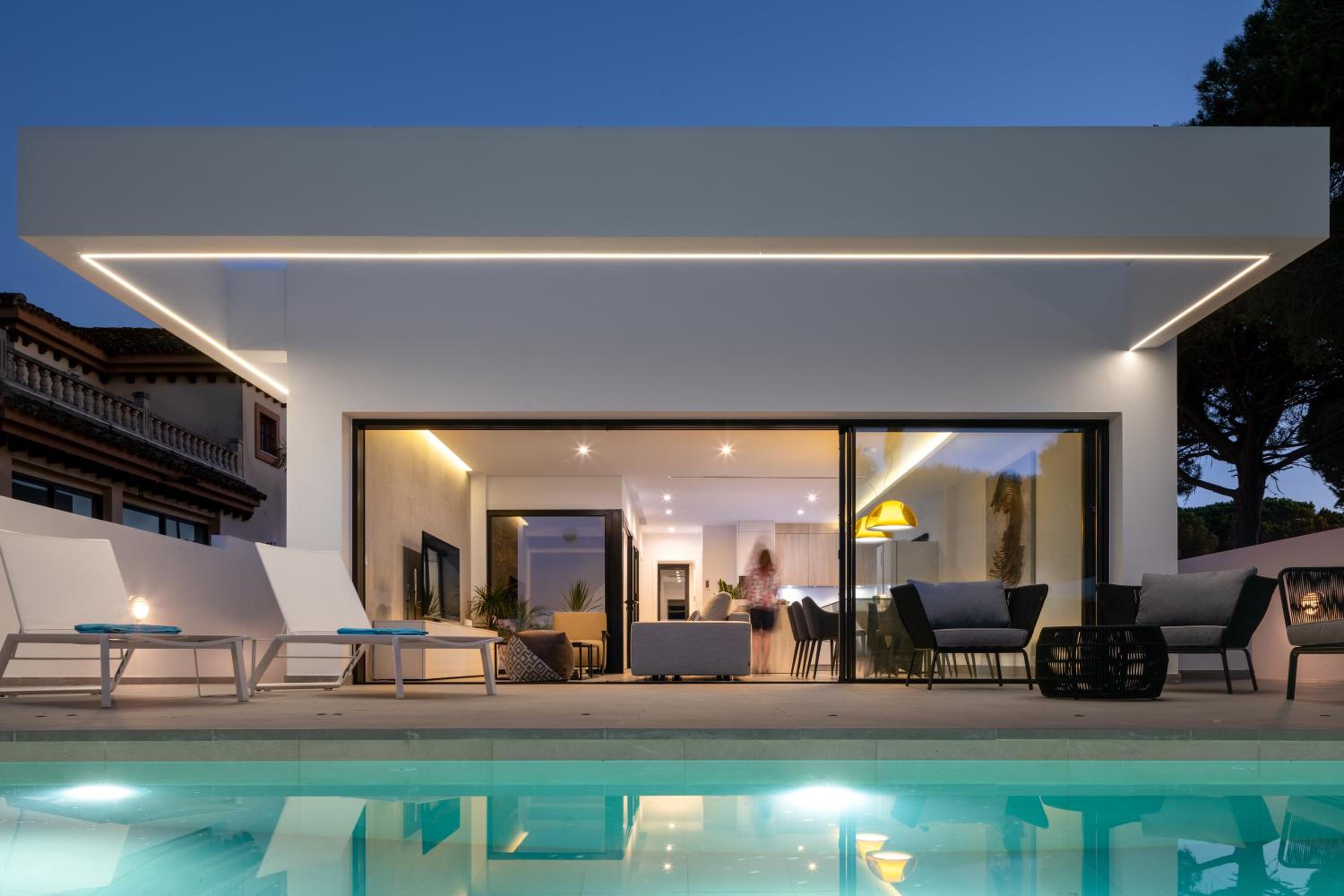 Hotel Manuela Sea Villa - Image 1