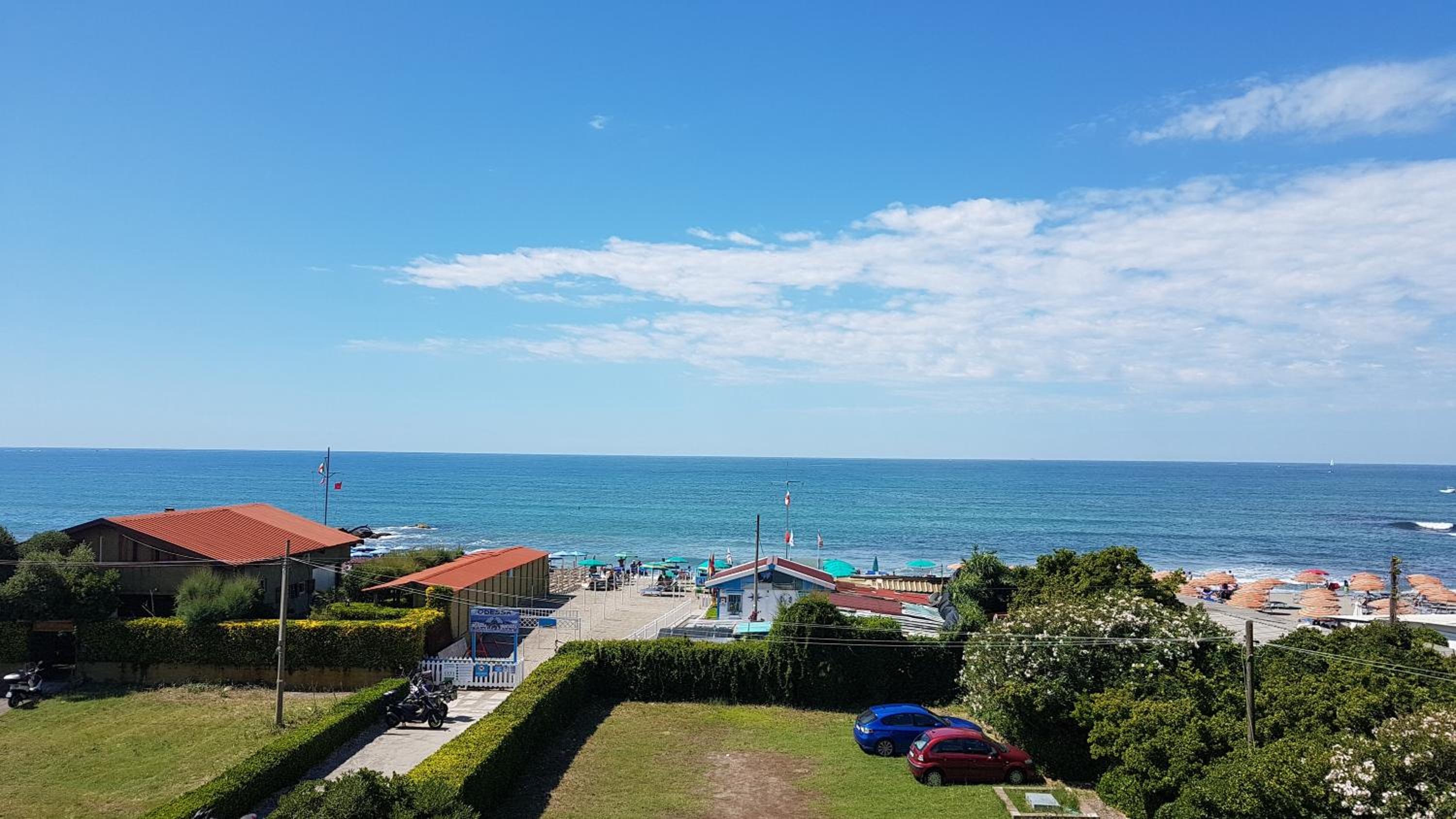 Casa Bea Marinella view 4