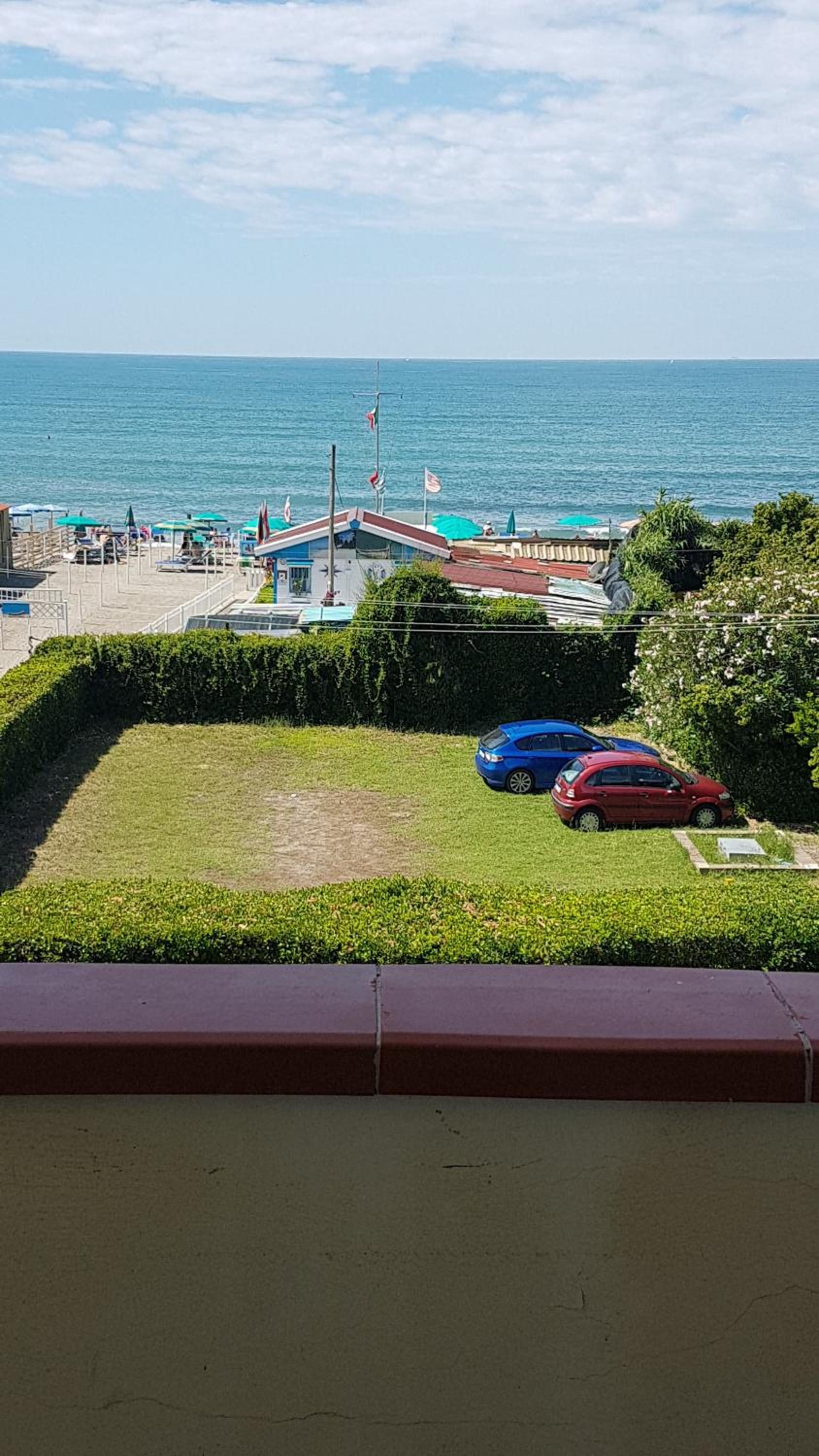 Casa Bea Marinella view 5