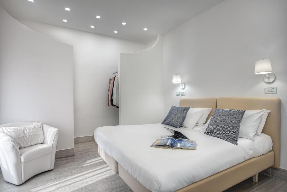 Total White Home Sorrento view 5
